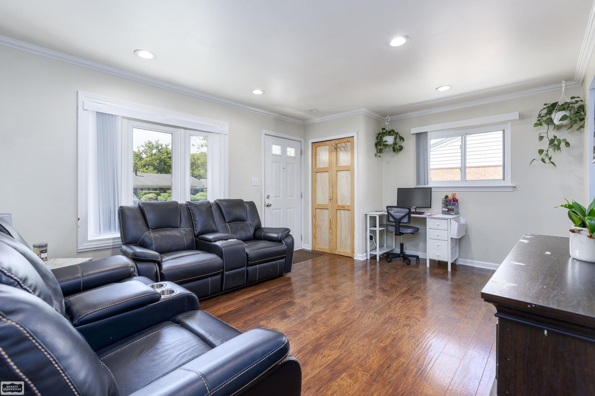 18029 Rainbow Street, Fraser, MI 48026 — Photo 5