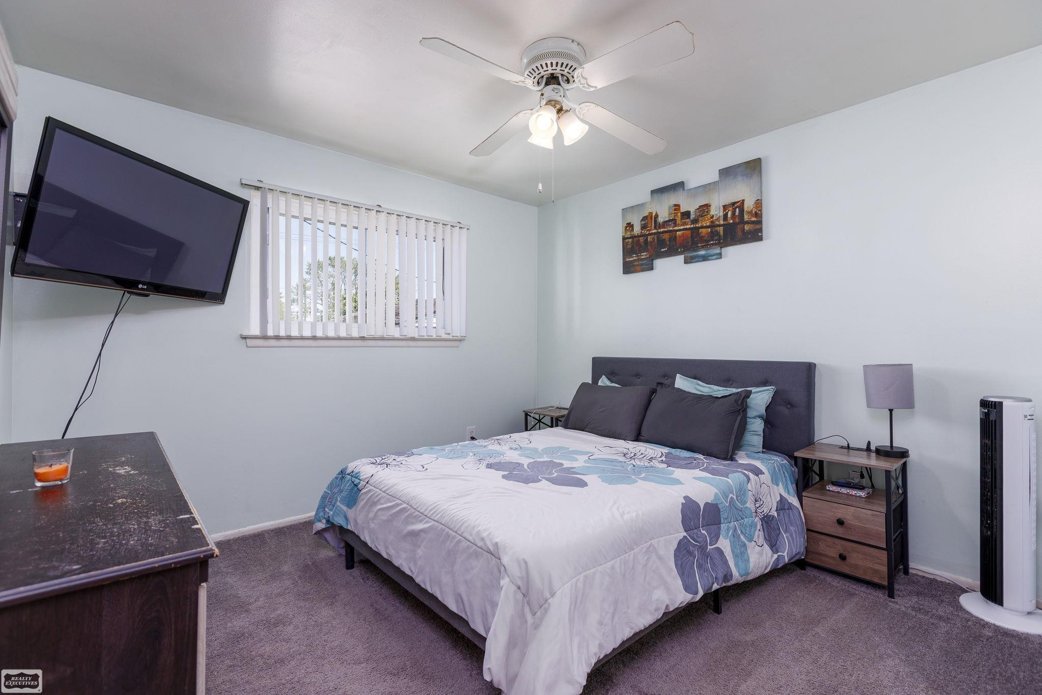 18029 Rainbow Street, Fraser, MI 48026 — Photo 13