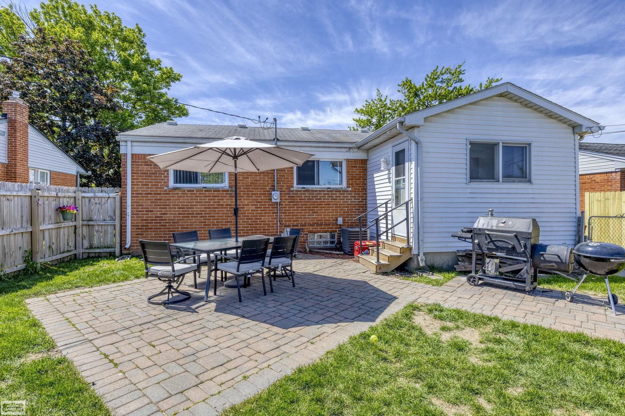18029 Rainbow Street, Fraser, MI 48026 — Photo 25