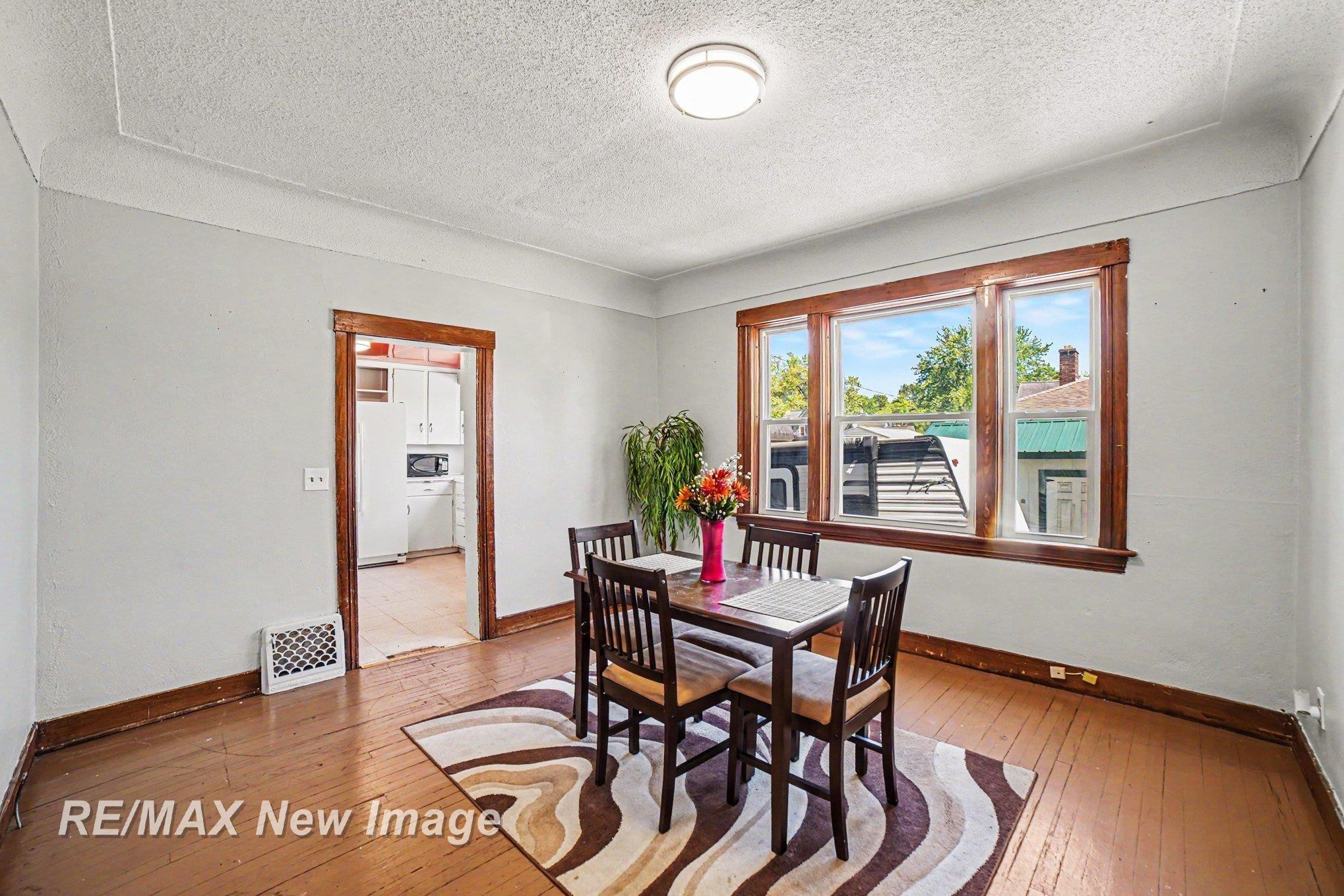 208 W Washington Street, Coleman, MI 48618 — Photo 6
