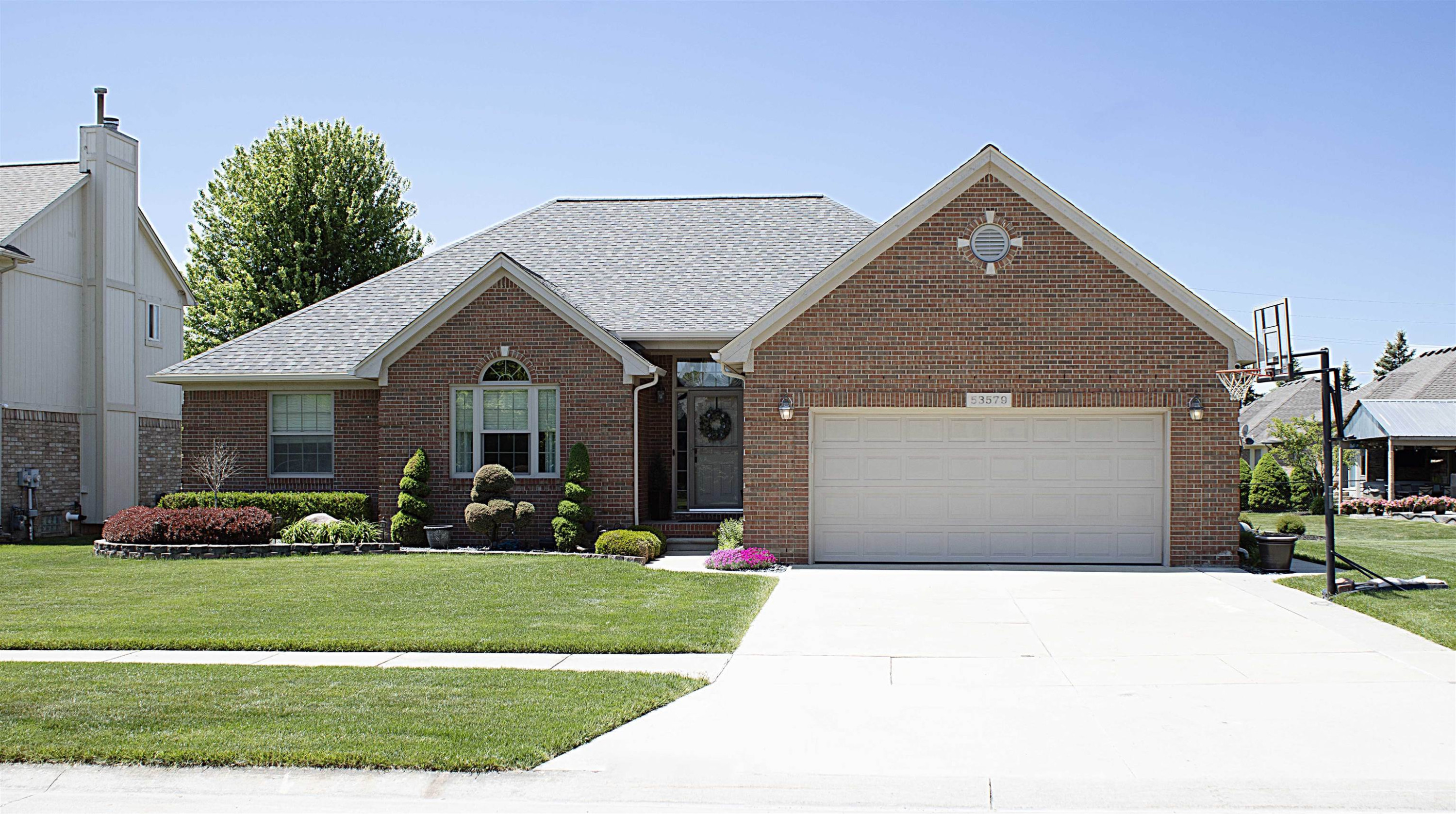 53579 Meadow Creek Drive, New Baltimore, MI 48047