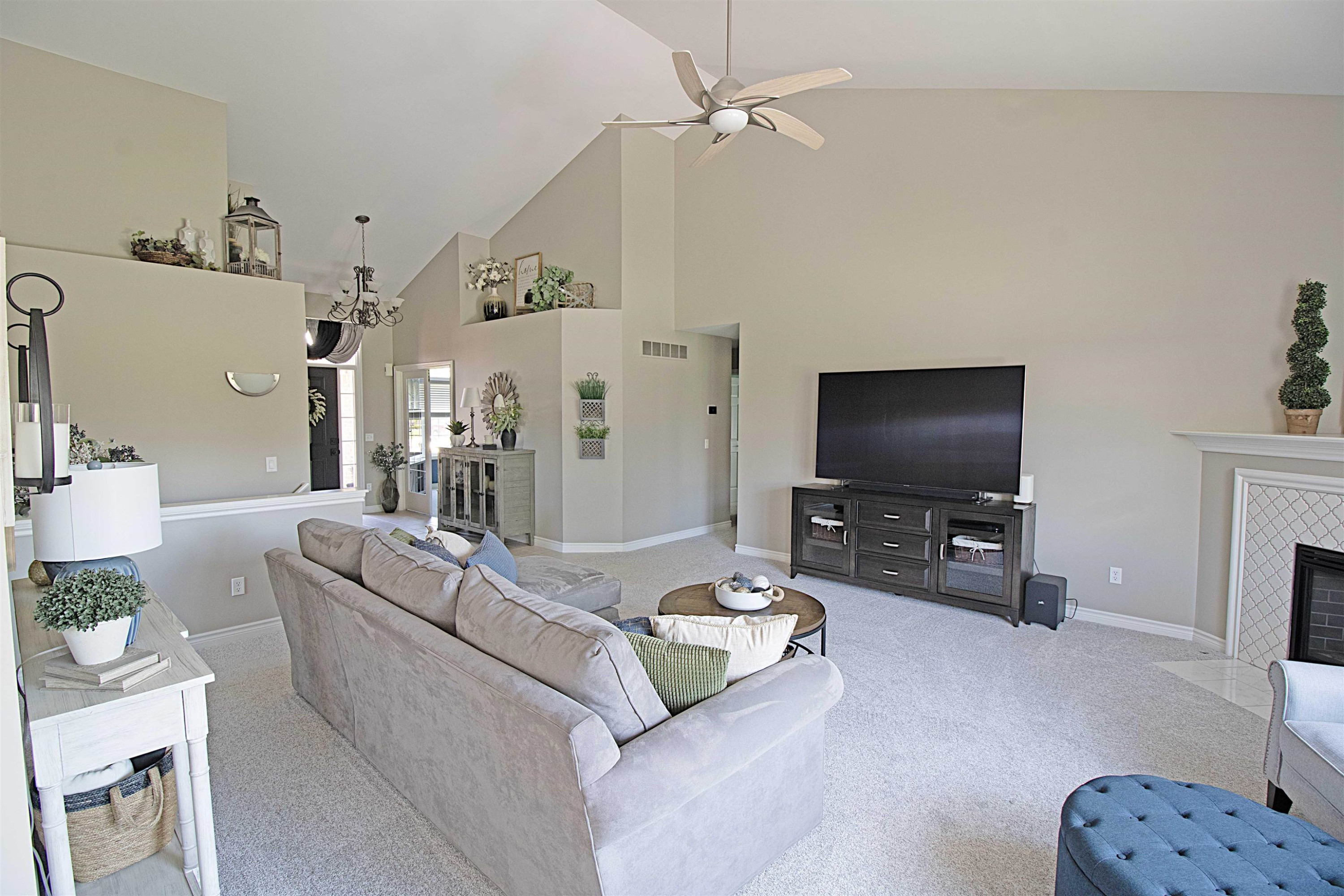 53579 Meadow Creek Drive, New Baltimore, MI 48047 — Photo 11