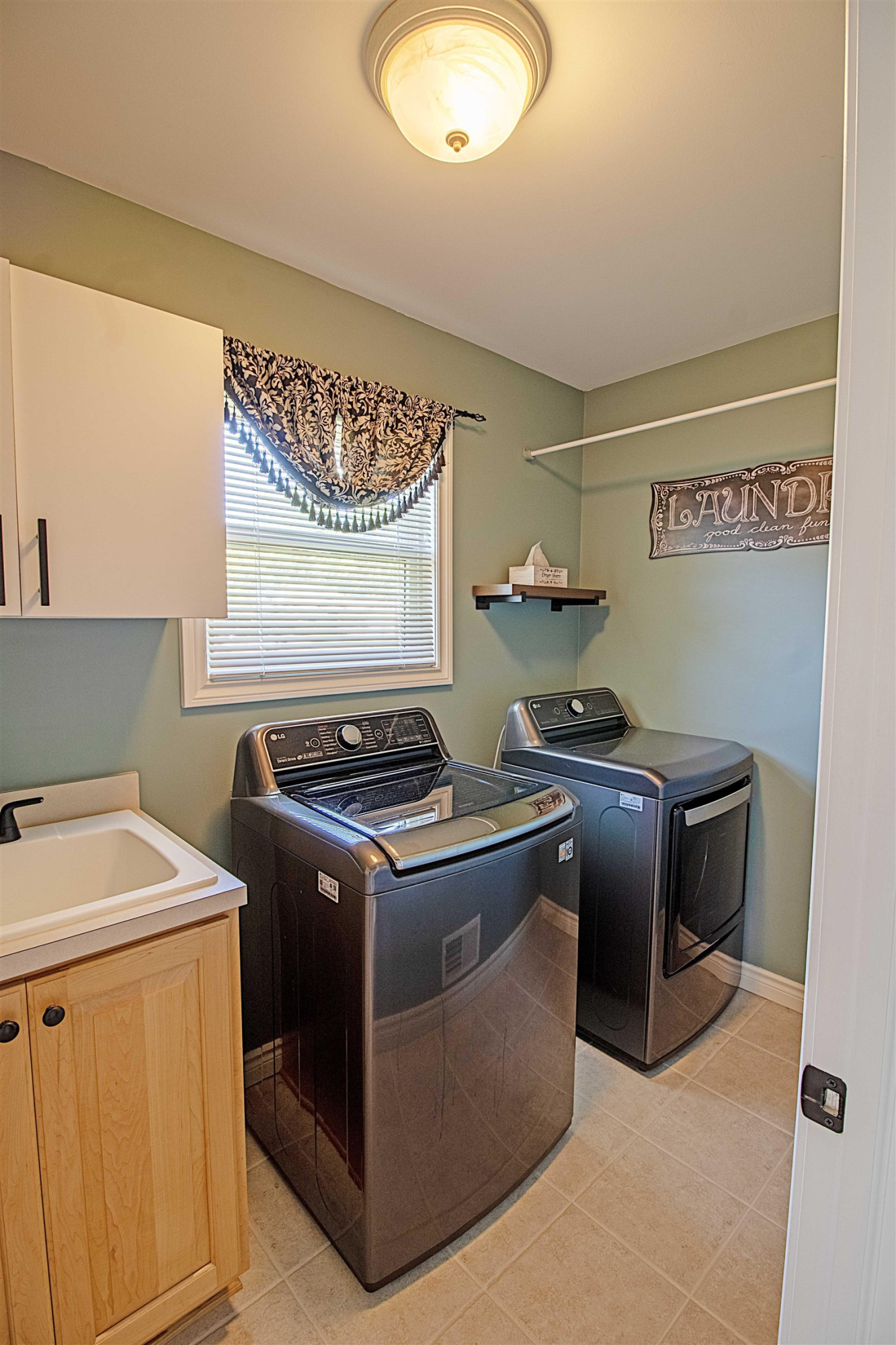 53579 Meadow Creek Drive, New Baltimore, MI 48047 — Photo 24