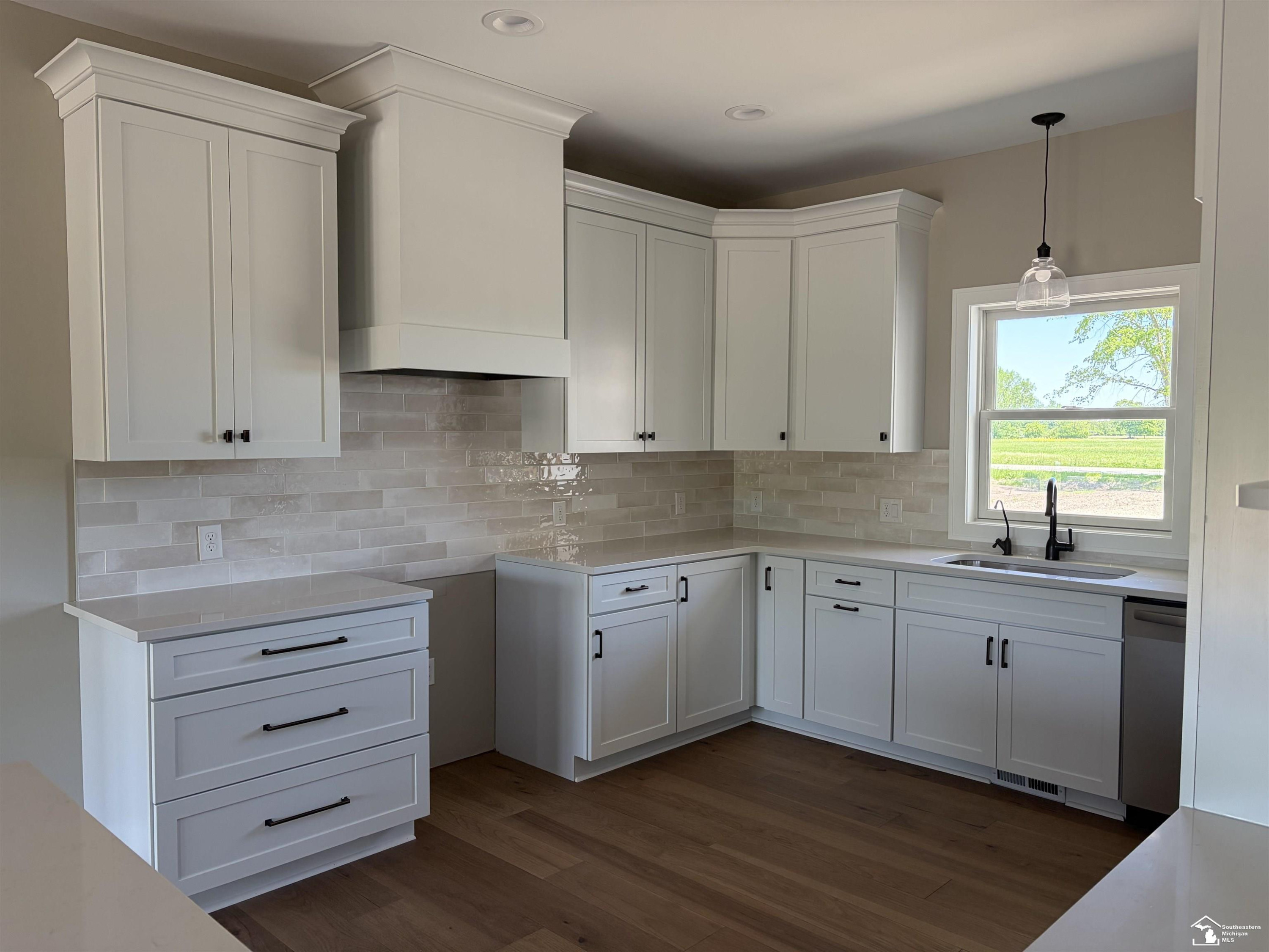8551 Grafton Road, Newport, MI 48166 — Photo 10