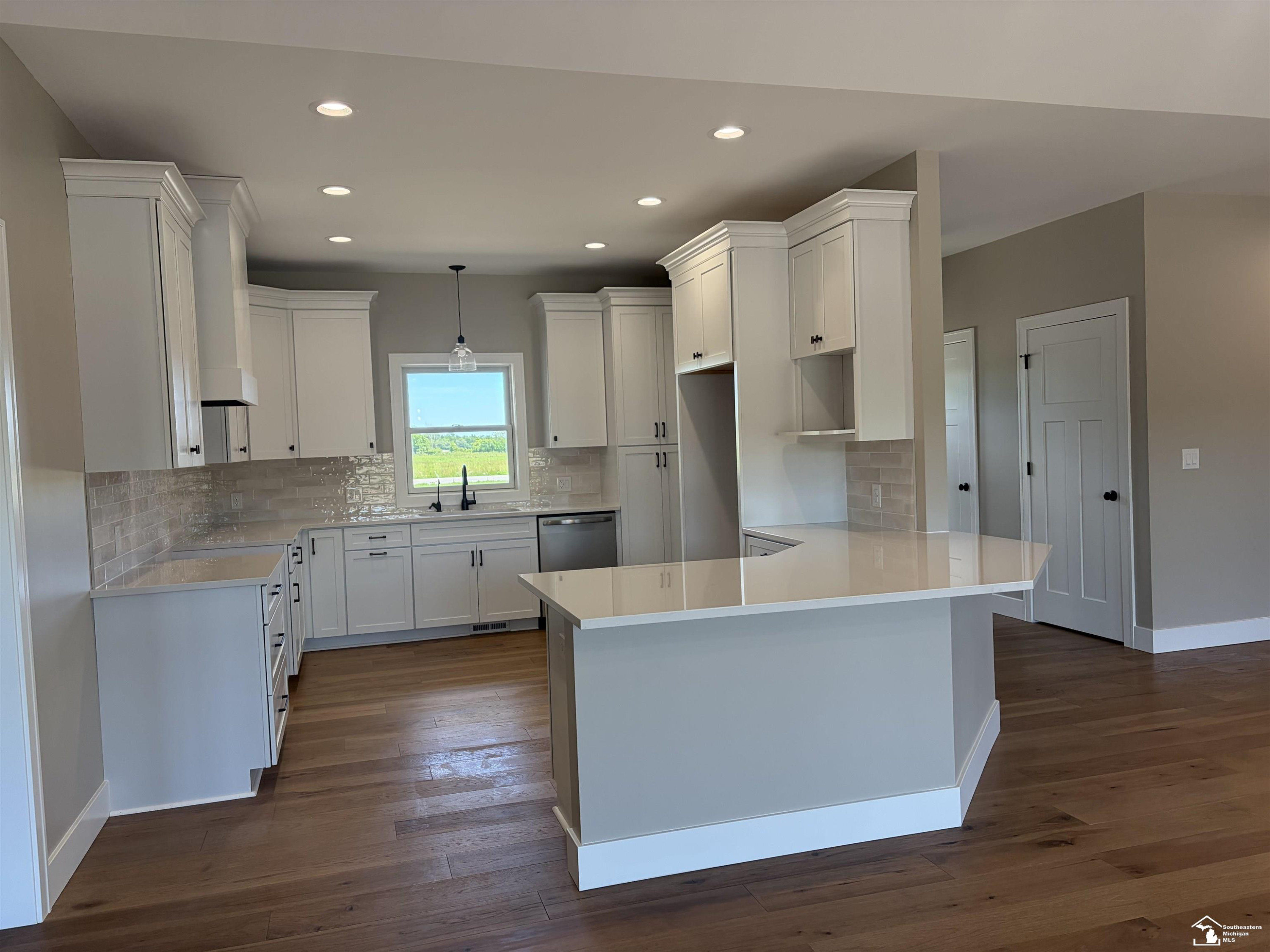 8551 Grafton Road, Newport, MI 48166 — Photo 11
