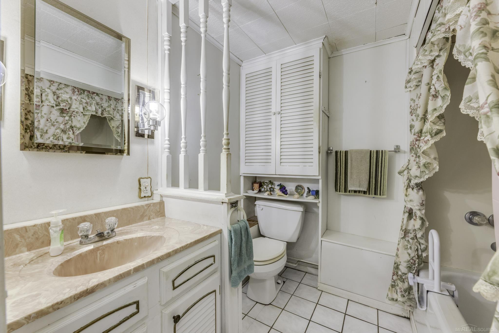 5950 Avalon Circle, Lexington, MI 48059 — Photo 24