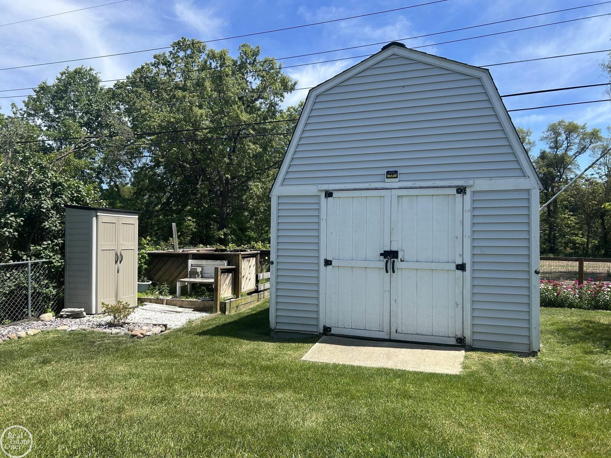 5700 Parkdale Street, Shelby Twp, MI 48317 — Photo 4