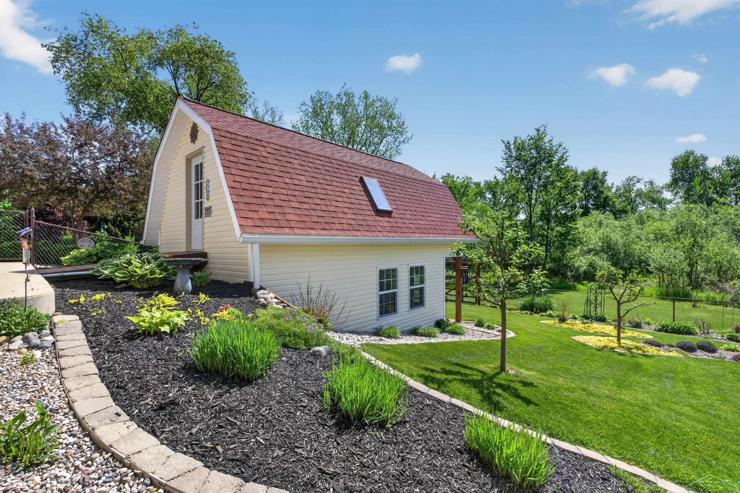637 Riverview Court, Gladwin, MI 48624 — Photo 4