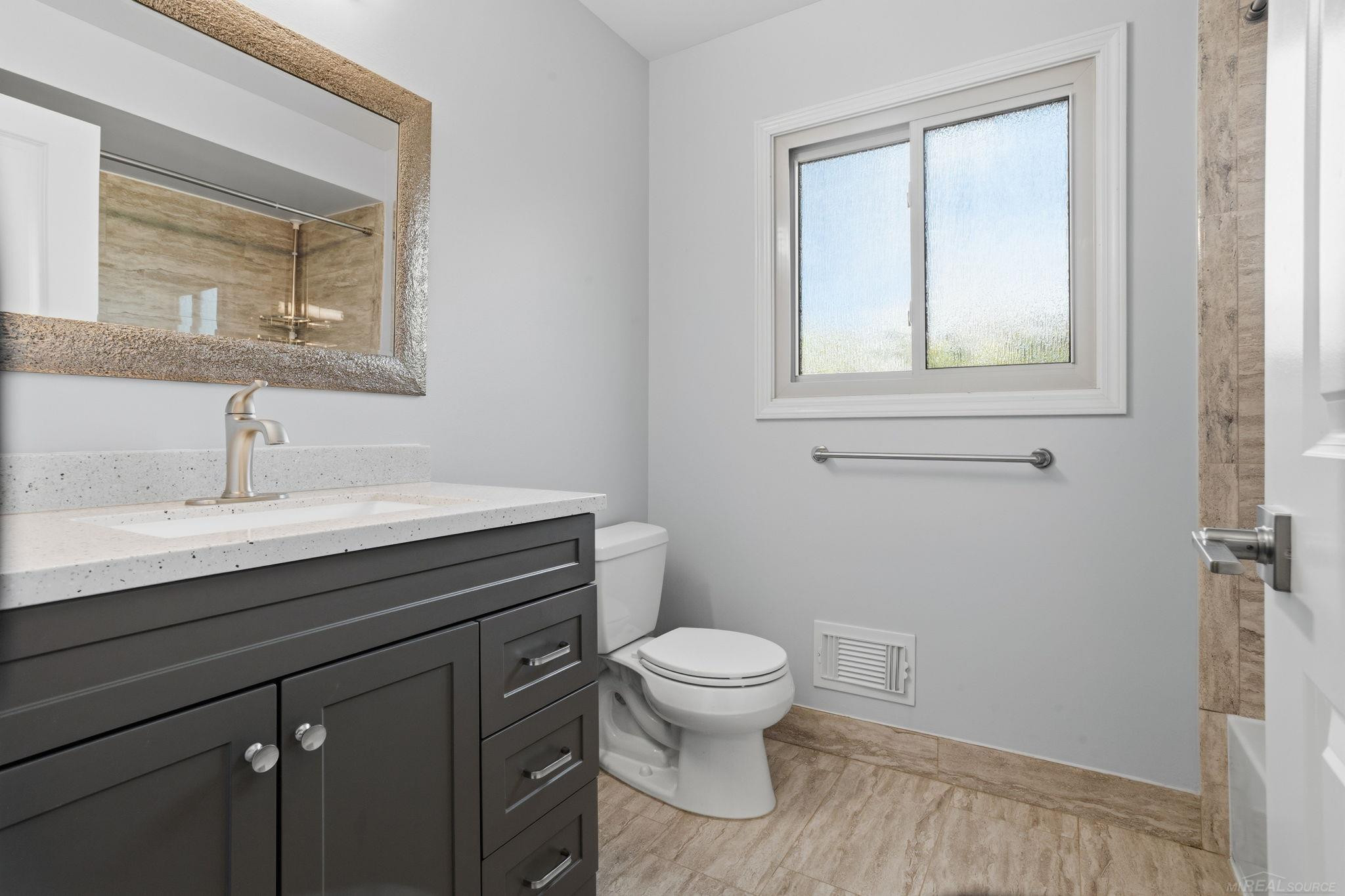 46346 Hollowoode Lane, Macomb, MI 48044 — Photo 14