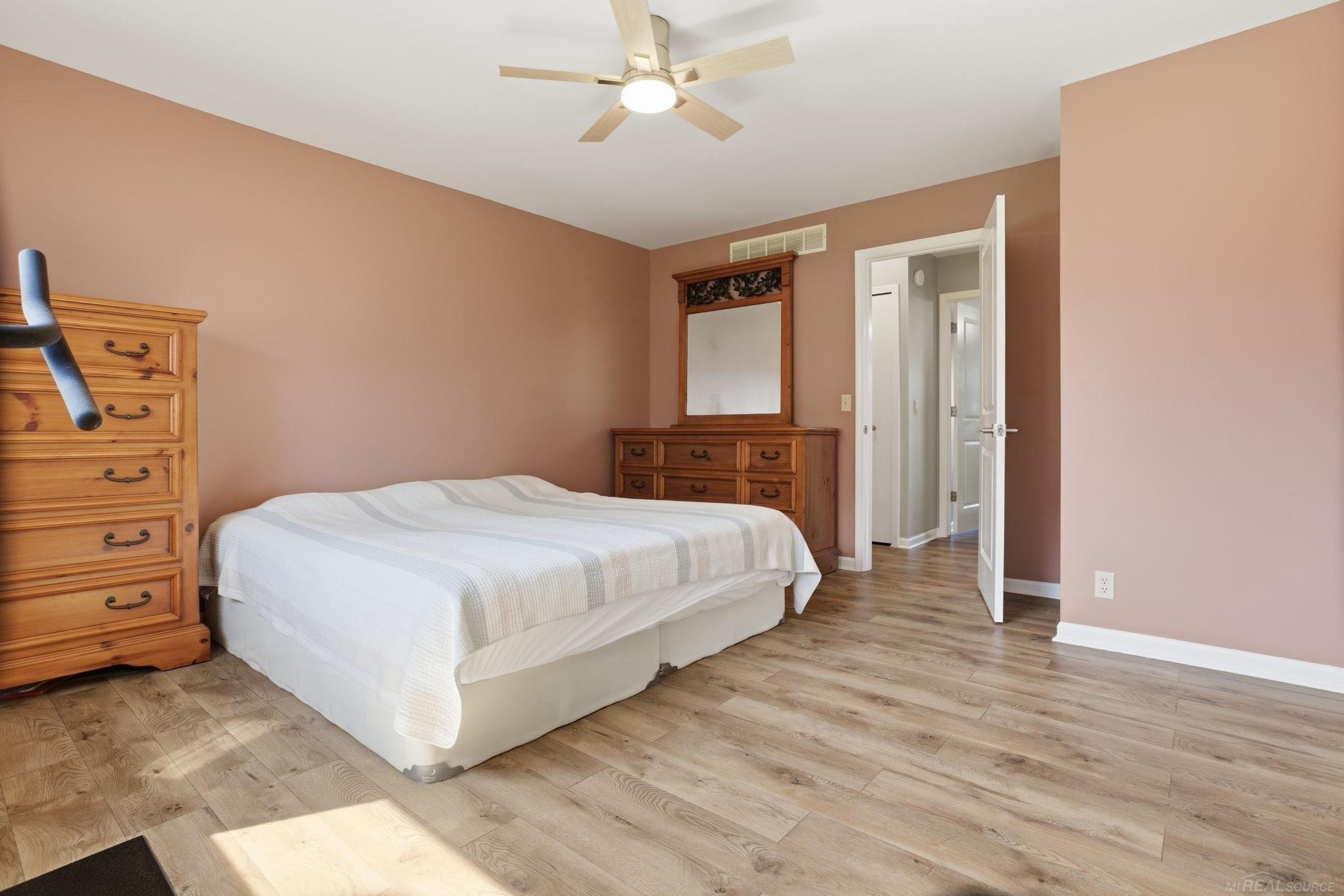 46346 Hollowoode Lane, Macomb, MI 48044 — Photo 15