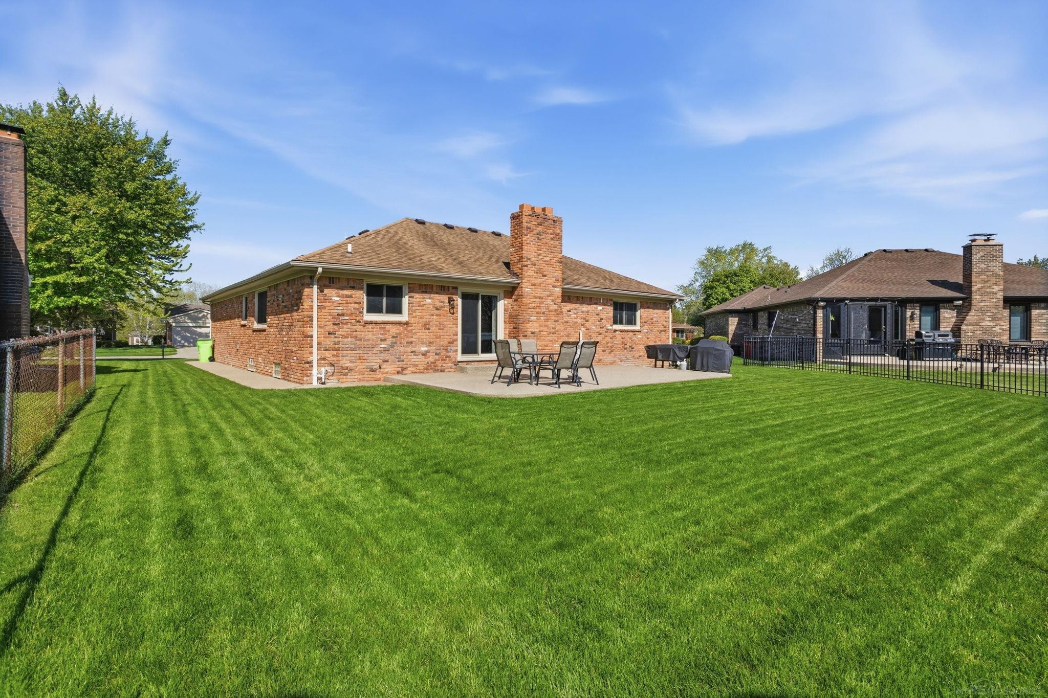 46346 Hollowoode Lane, Macomb, MI 48044 — Photo 23