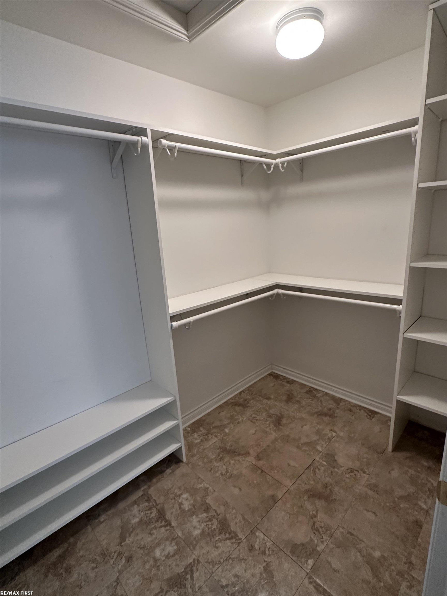 673 W Snowbird Circle, MI 48079 — Photo 11