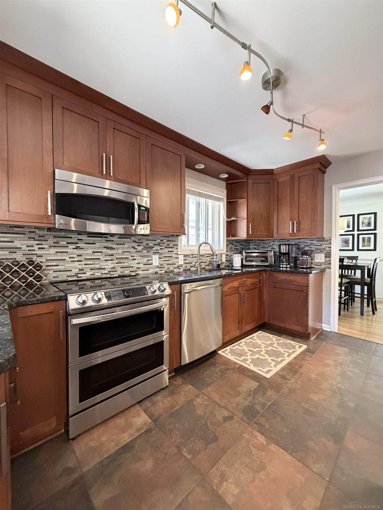 21640 Mauer Street, Saint Clair Shores, MI 48080 — Photo 10