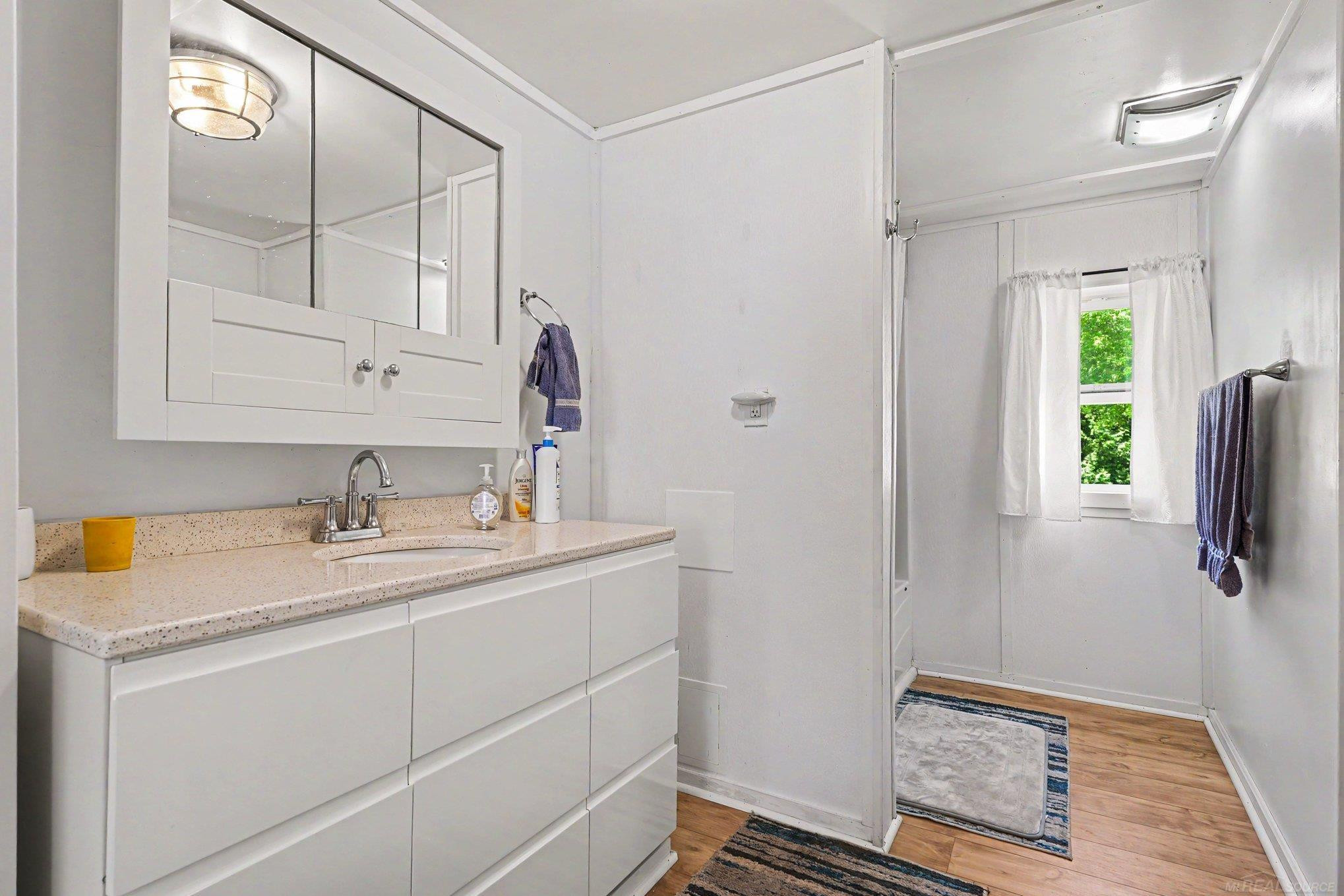 3254 N Euclid Road, Bay City, MI 48706 — Photo 10