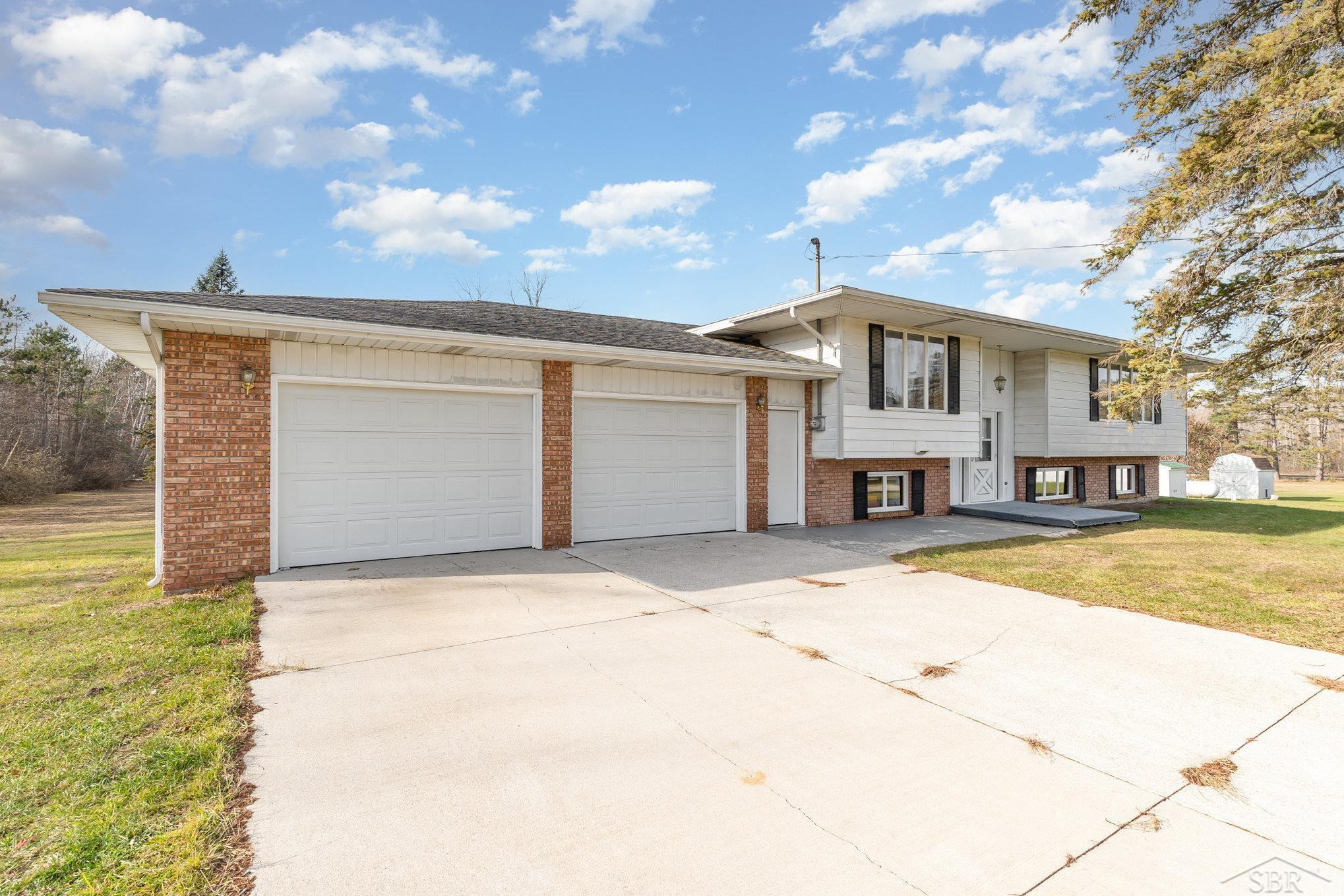 3532 S Ten Mile Road, Breckenridge, MI 48615 — Photo 2