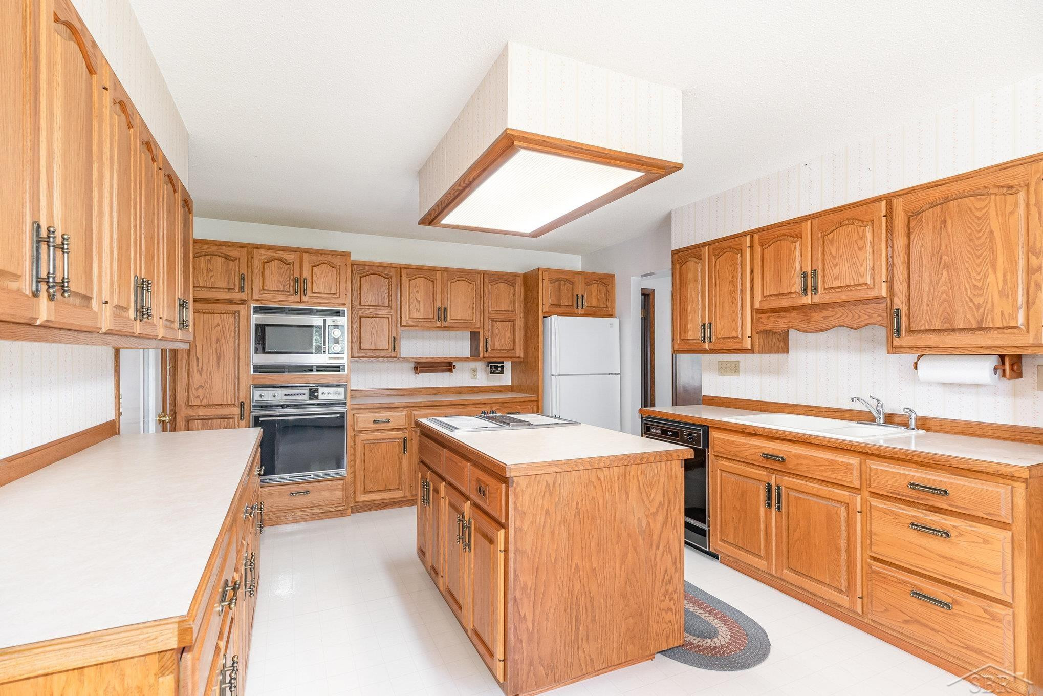 3532 S Ten Mile Road, Breckenridge, MI 48615 — Photo 6