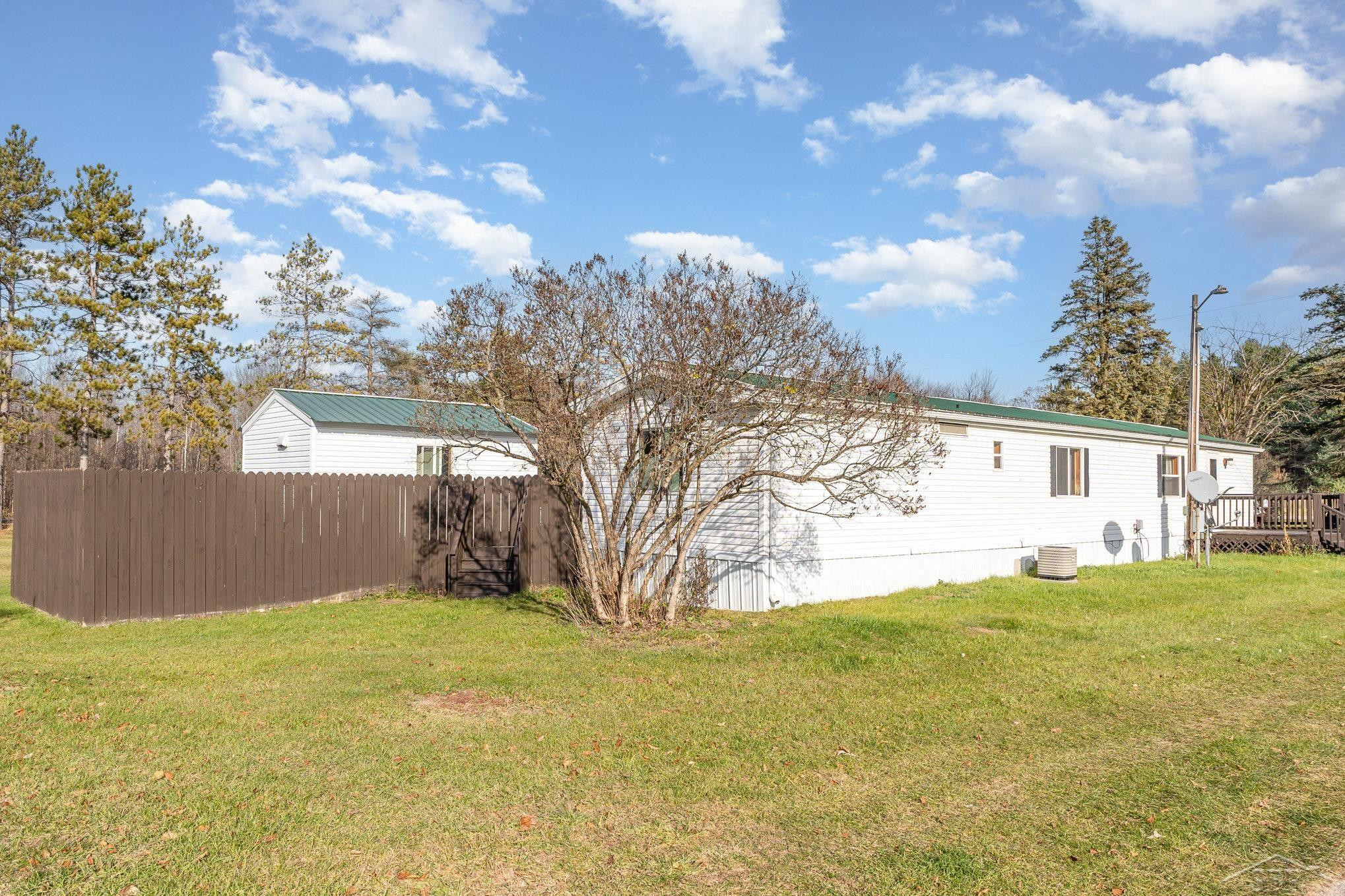 3532 S Ten Mile Road, Breckenridge, MI 48615 — Photo 27