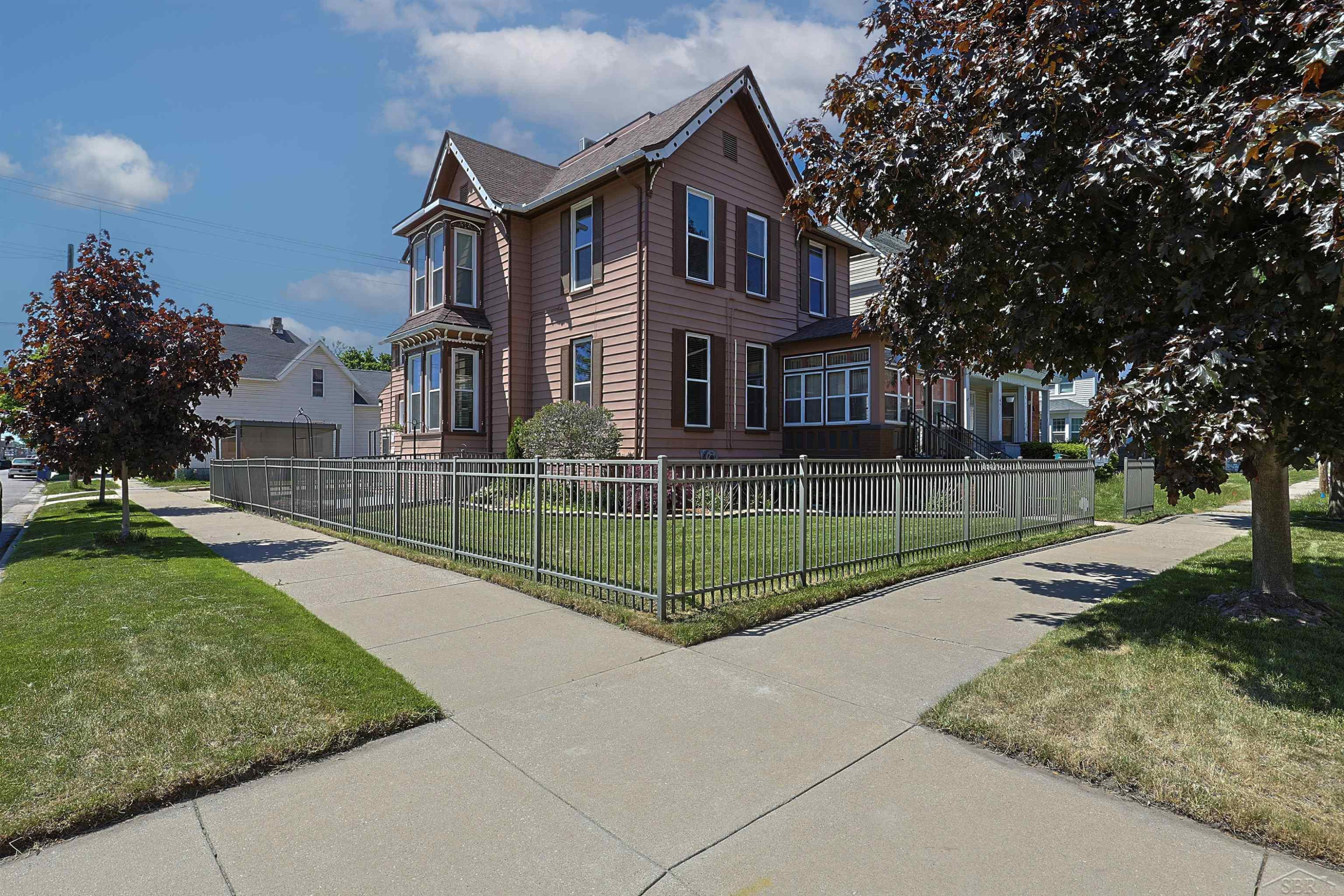 601 N Van Buren Street, Bay City, MI 48708 — Photo 5
