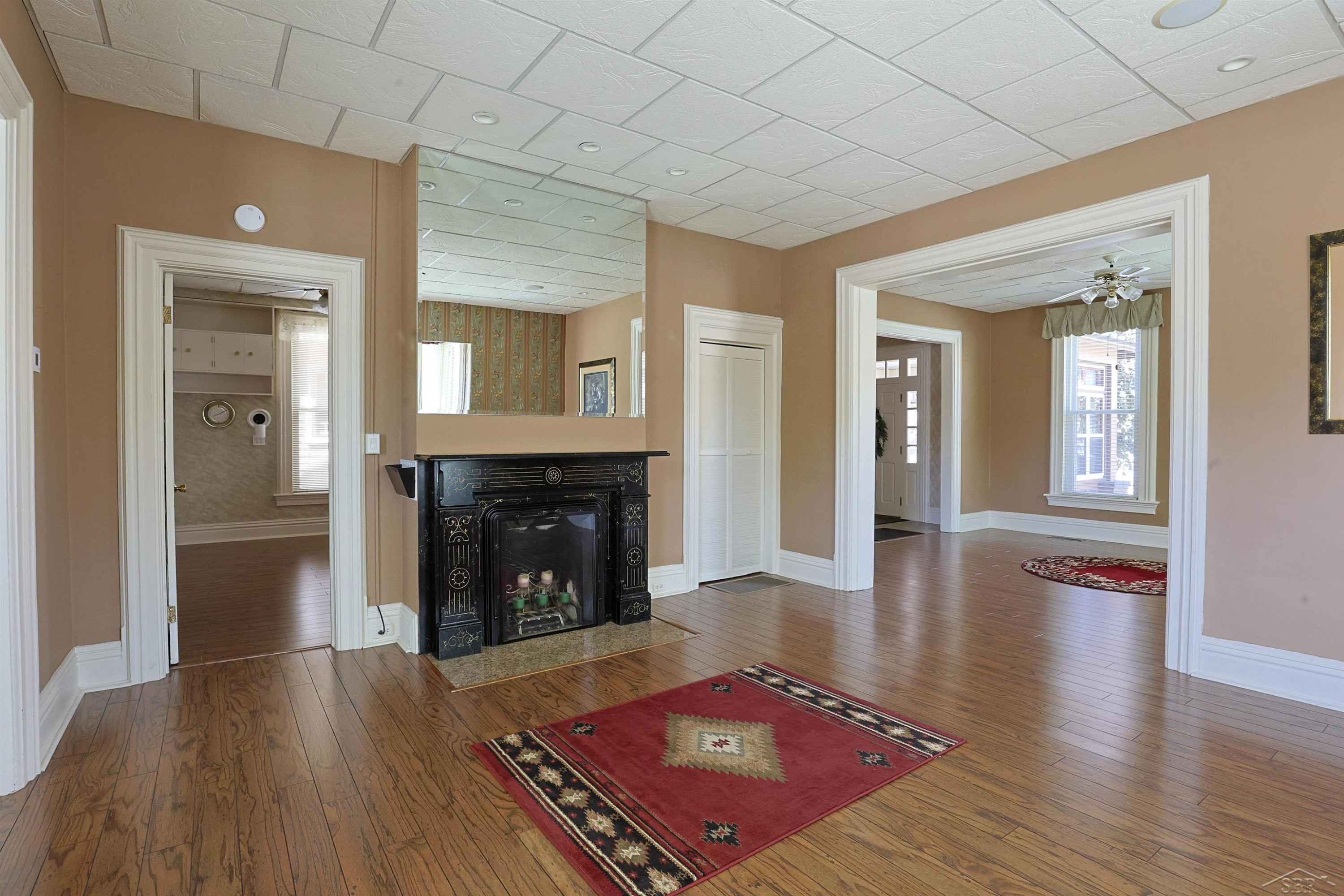 601 N Van Buren Street, Bay City, MI 48708 — Photo 17