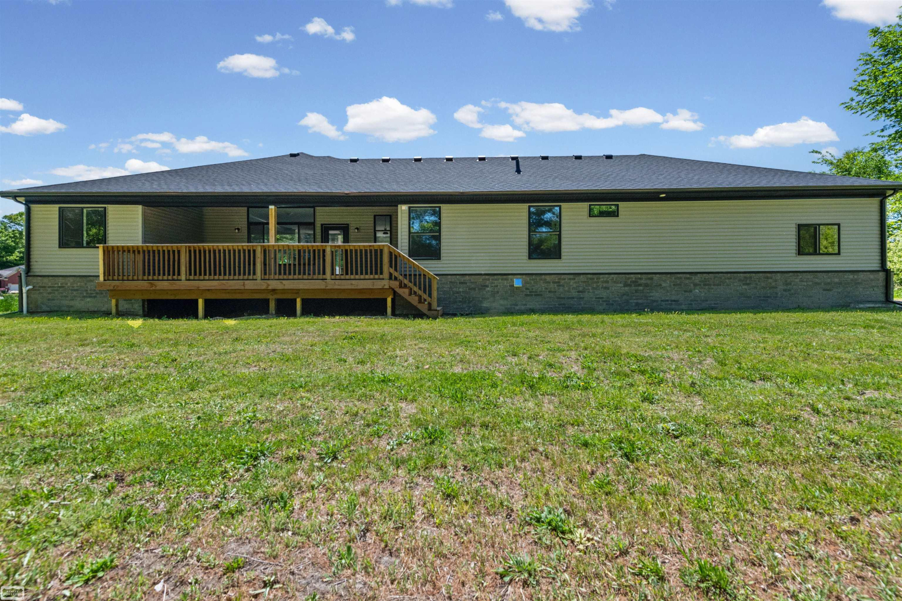 3702 N Athanasia Way, MI 48059 — Photo 9