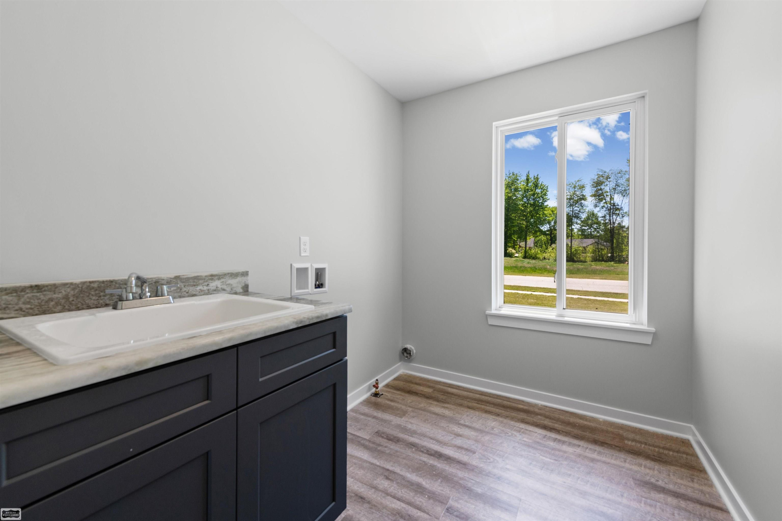 3702 N Athanasia Way, MI 48059 — Photo 22