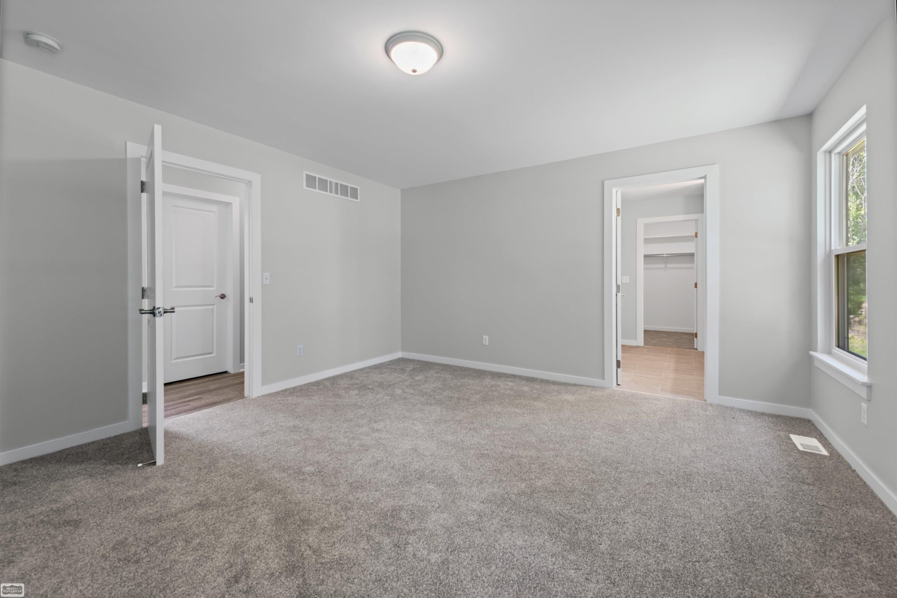 3702 N Athanasia Way, MI 48059 — Photo 24
