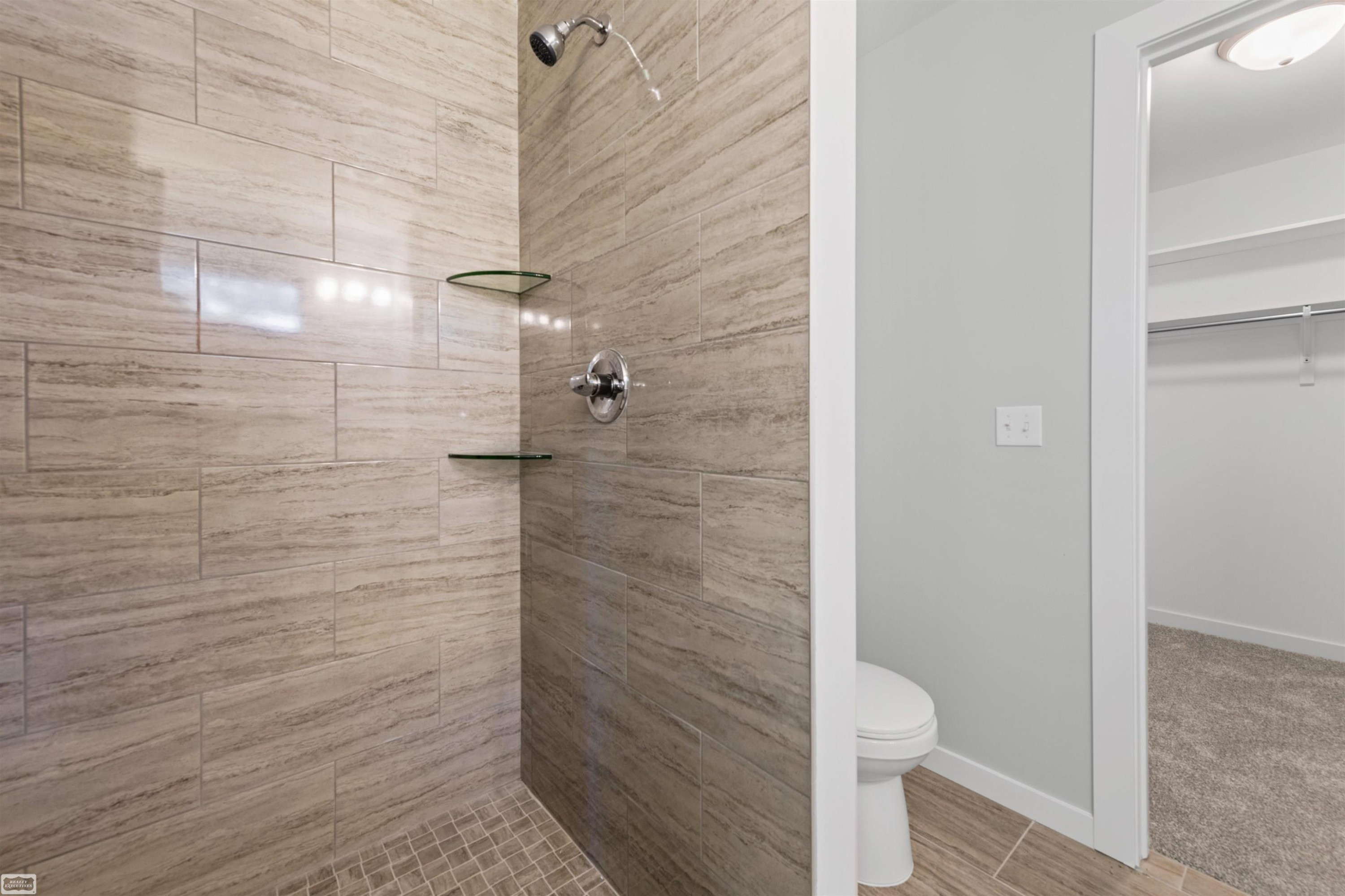 3702 N Athanasia Way, MI 48059 — Photo 26