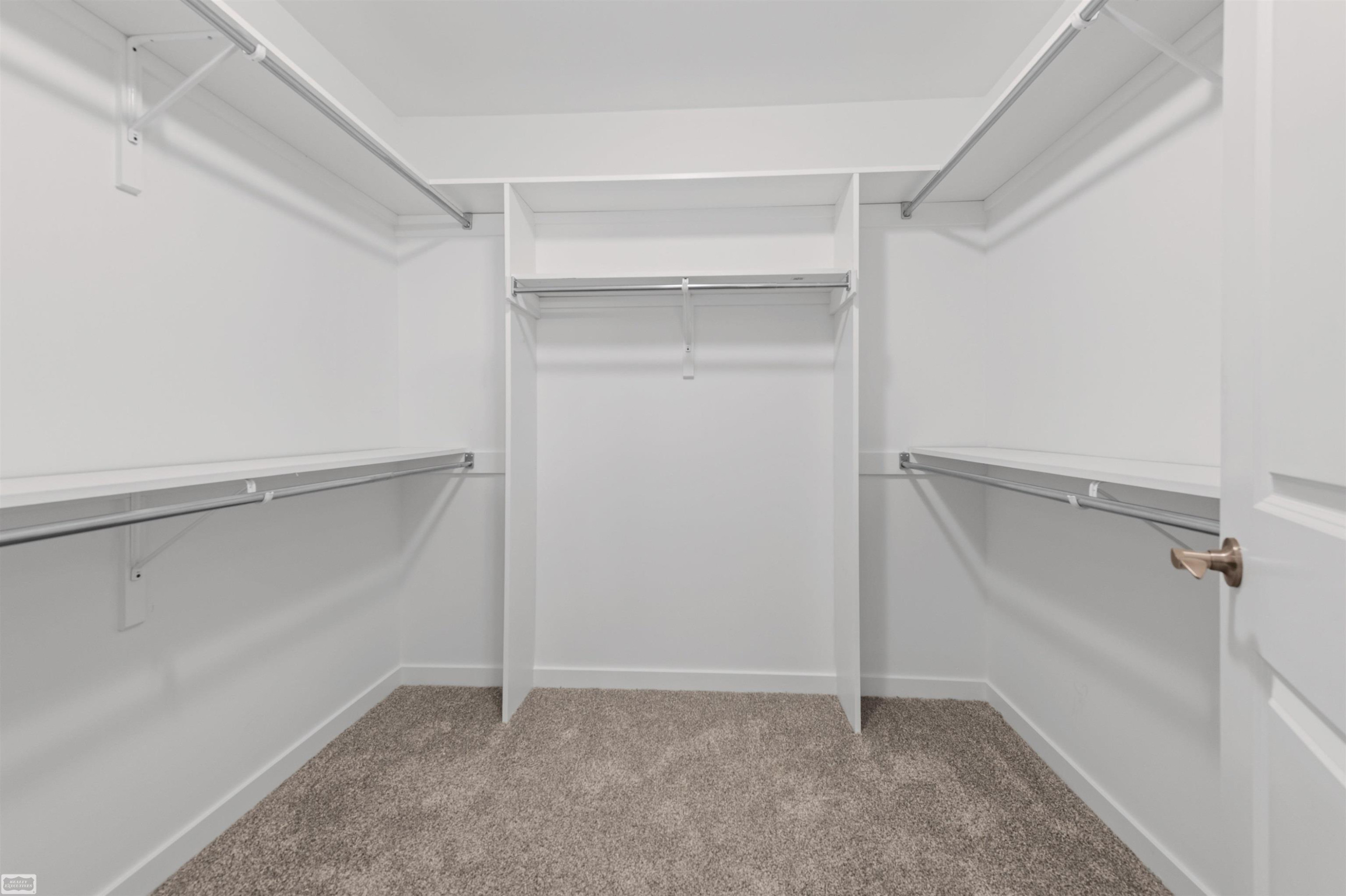 3702 N Athanasia Way, MI 48059 — Photo 27