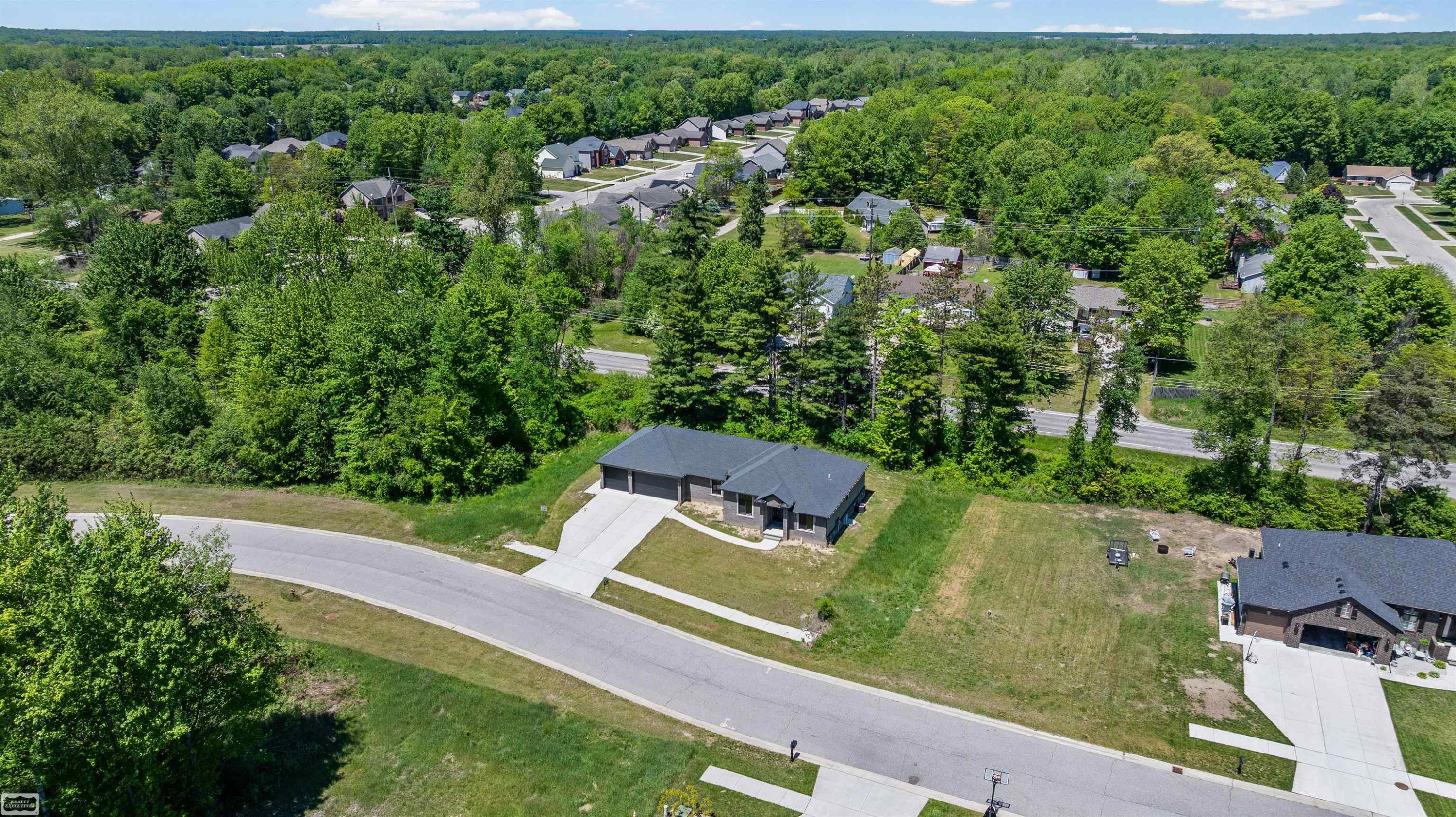 3702 N Athanasia Way, MI 48059 — Photo 40