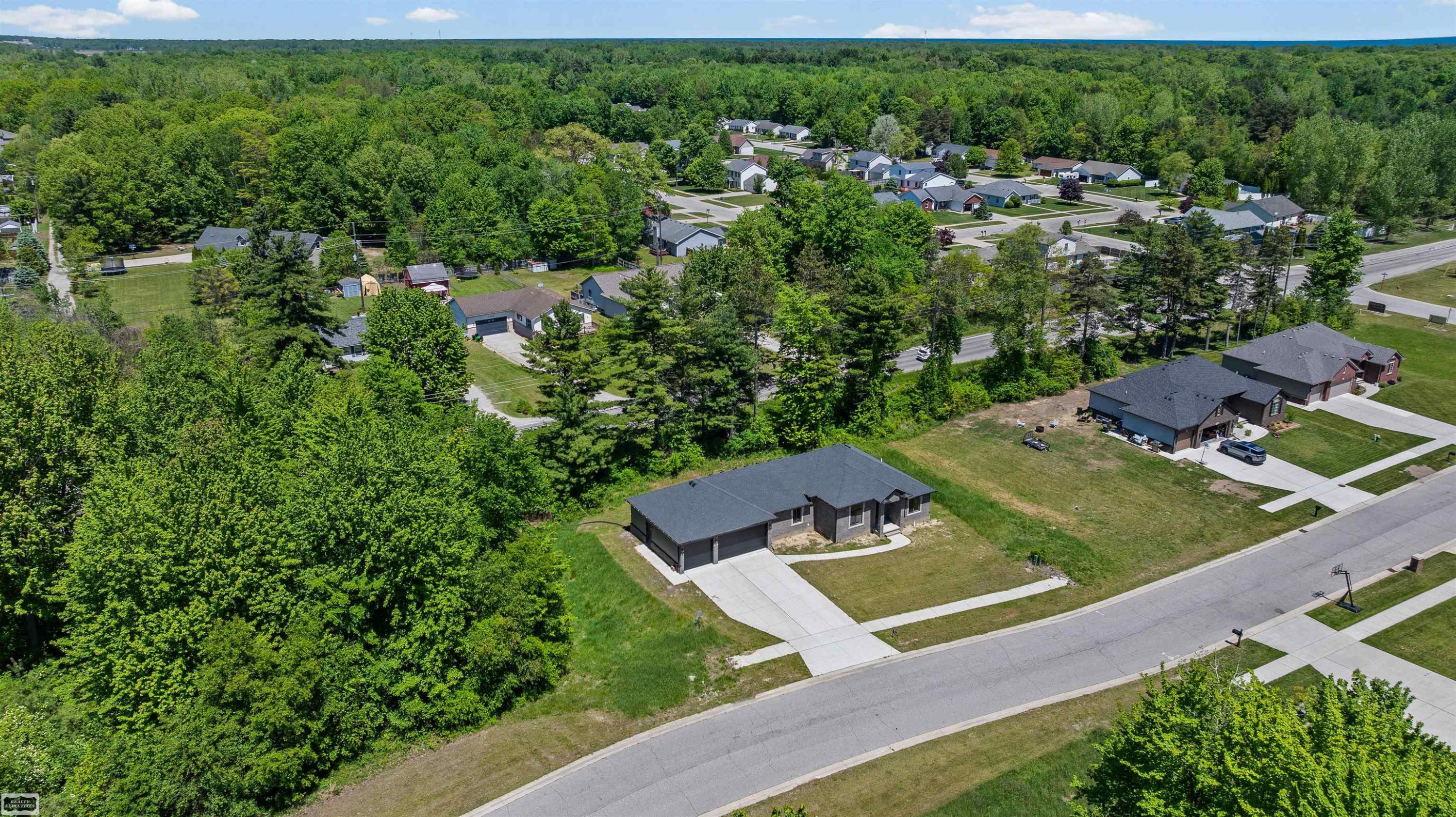 3702 N Athanasia Way, MI 48059 — Photo 45