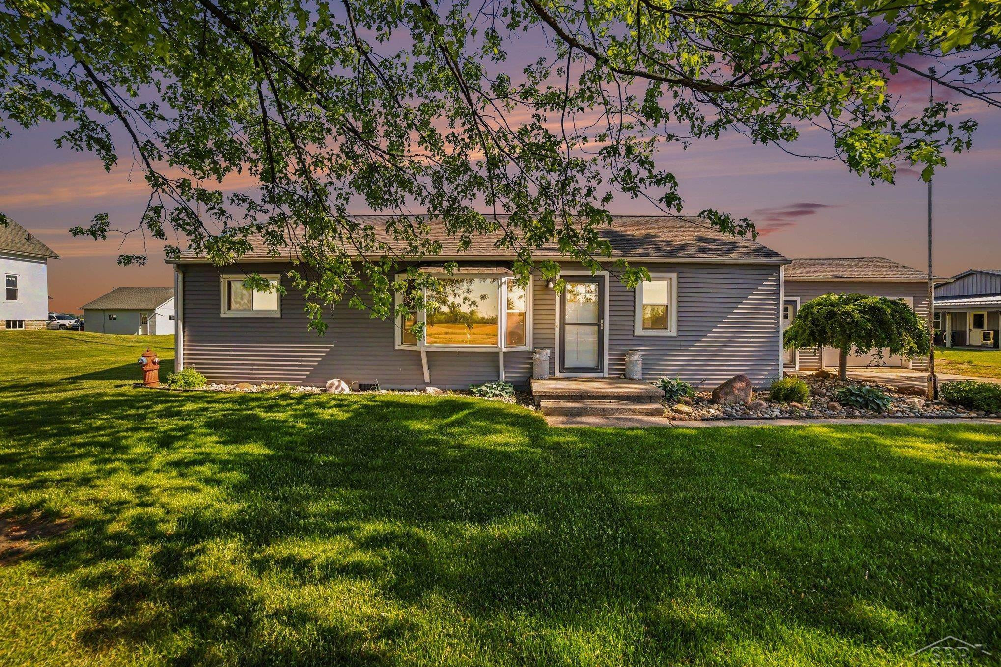 670 Hotchkiss Road, Auburn, MI 48611