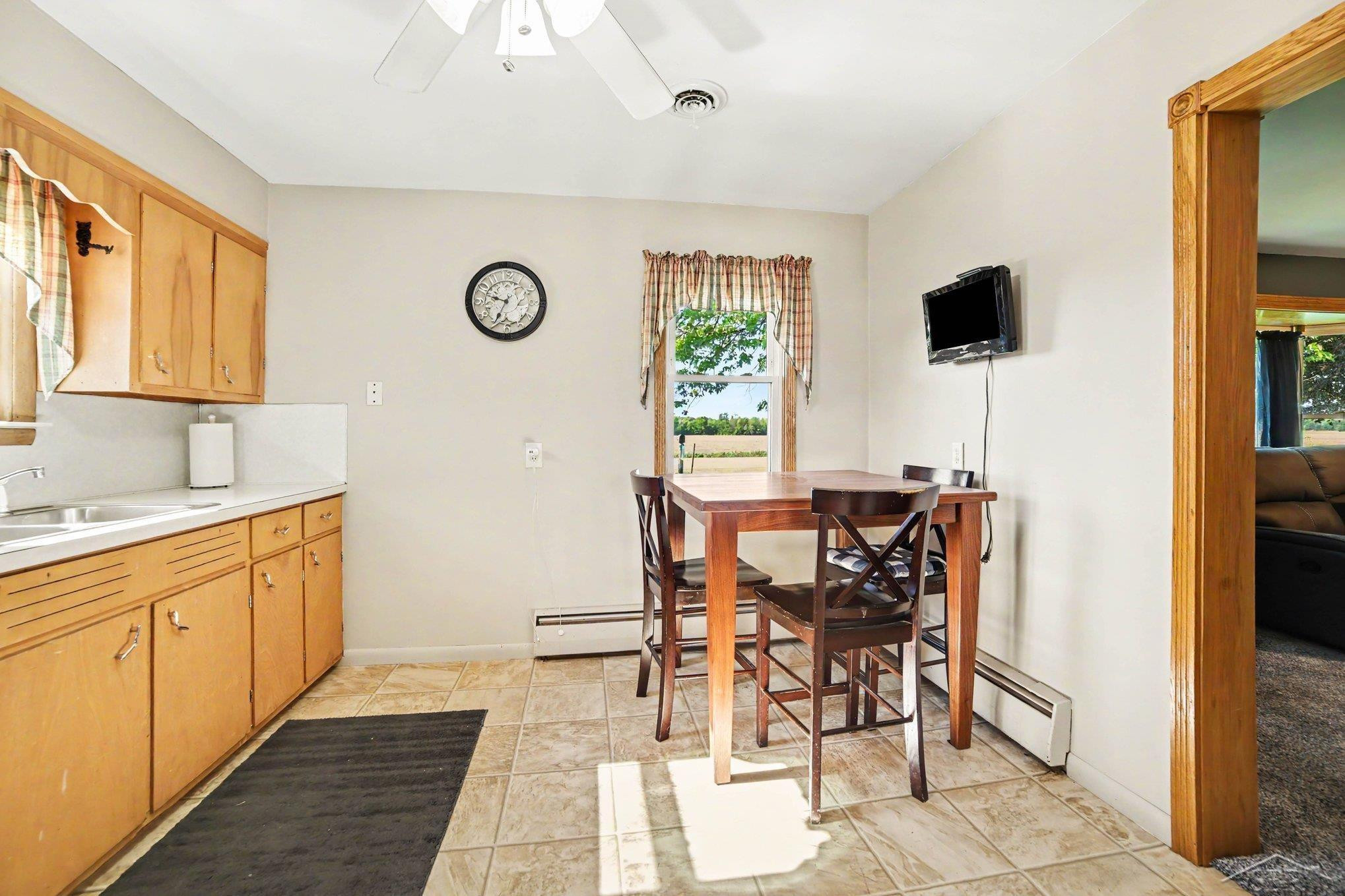 670 Hotchkiss Road, Auburn, MI 48611 — Photo 11