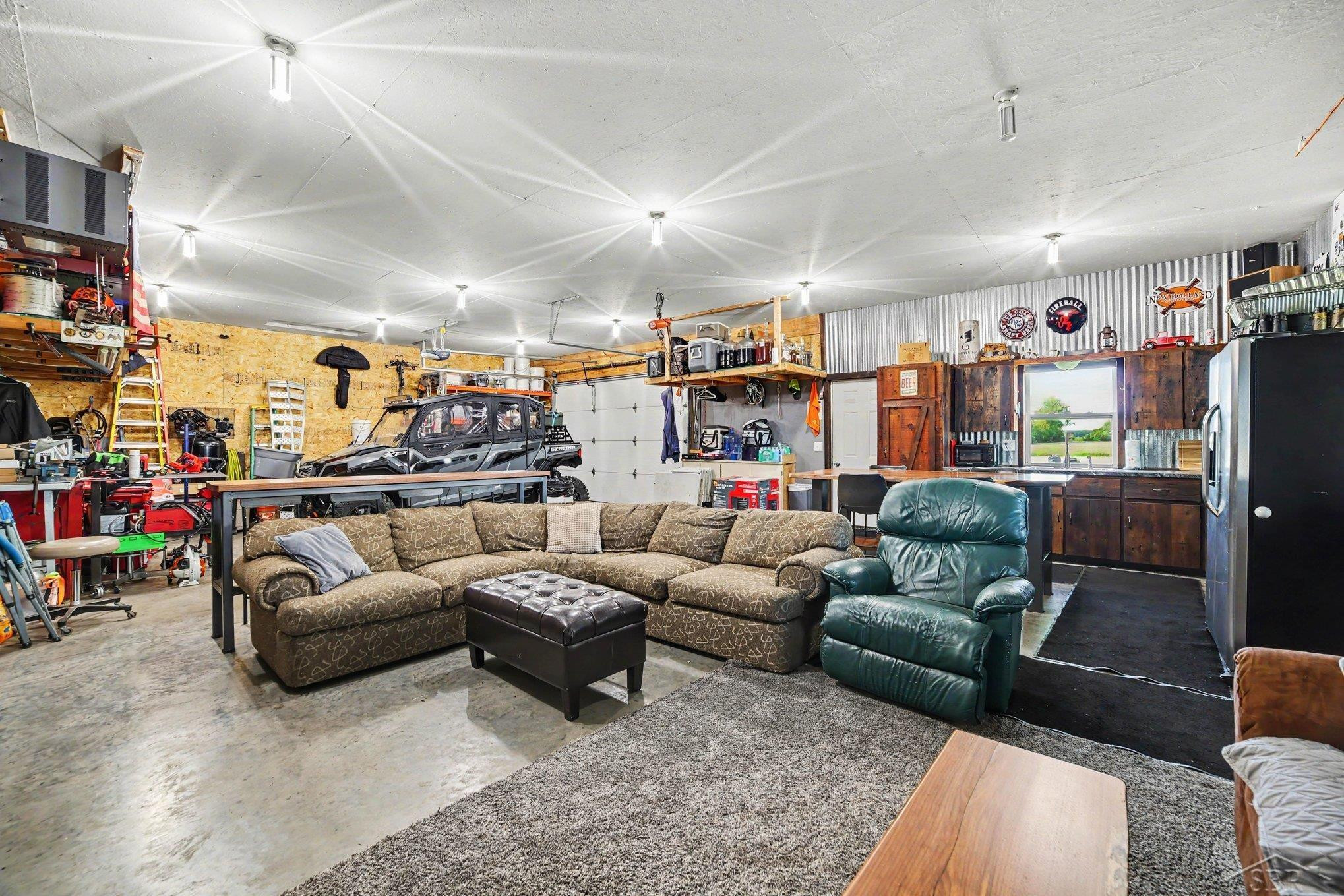 670 Hotchkiss Road, Auburn, MI 48611 — Photo 19