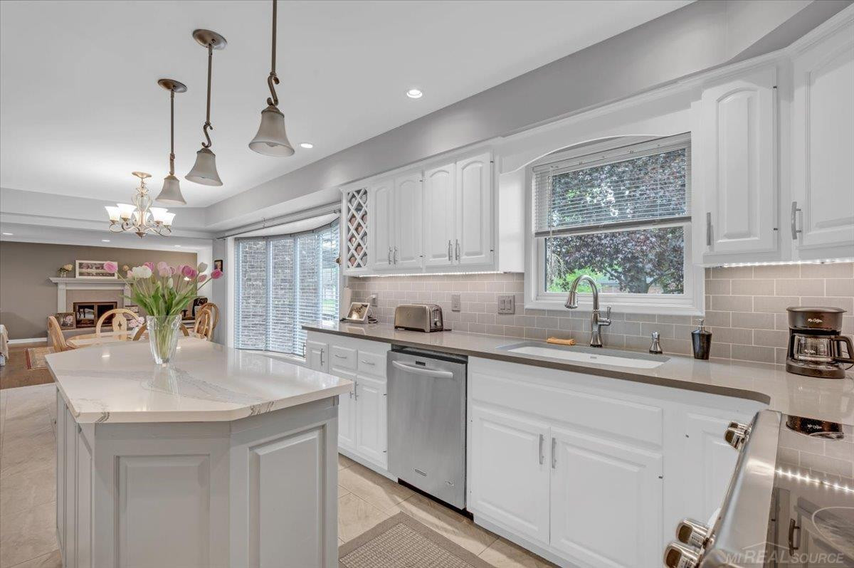 55767 Sandy Lane, Shelby Twp, MI 48316 — Photo 9