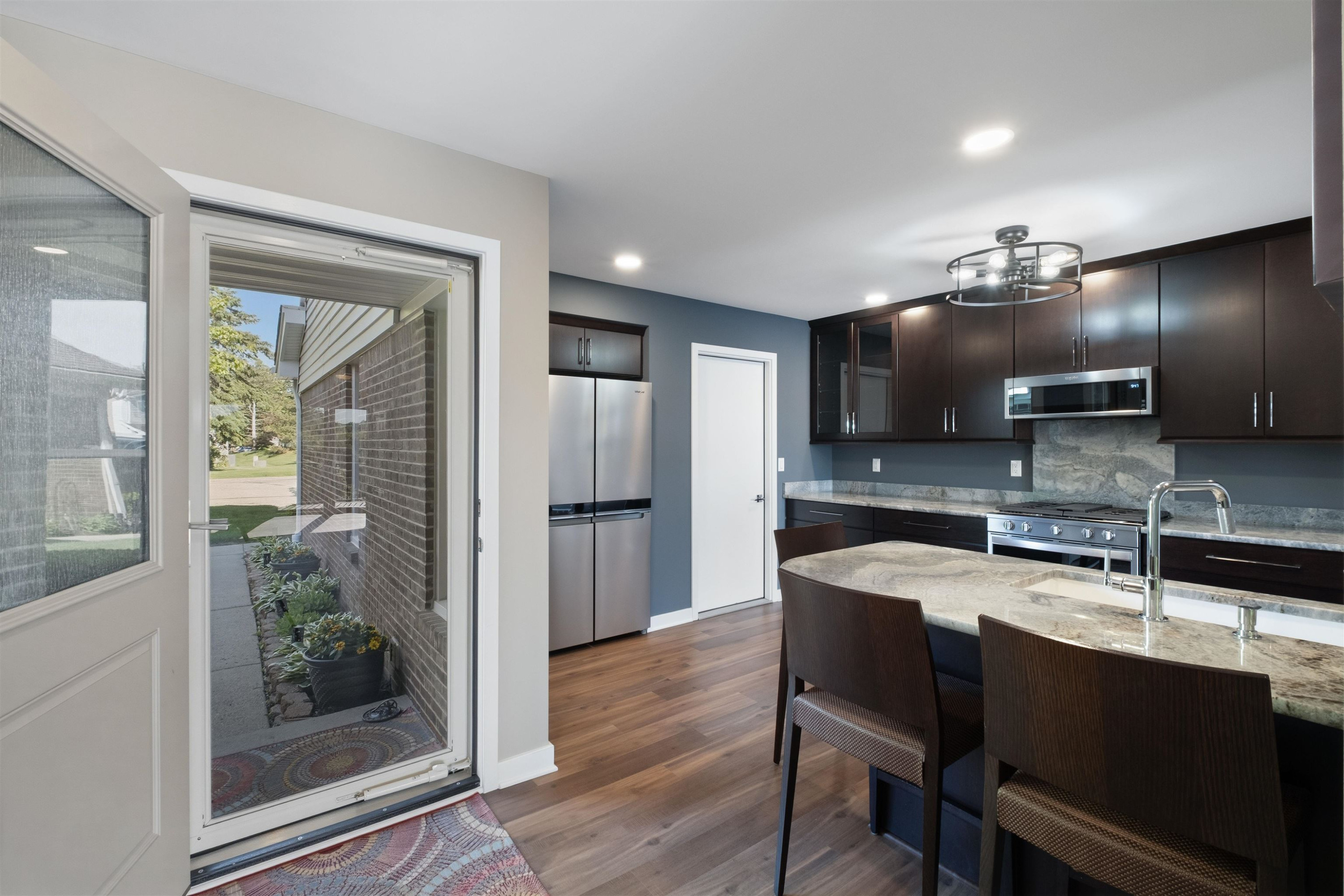 674 Summit Ridge Drive, Milford, MI 48381 — Photo 5