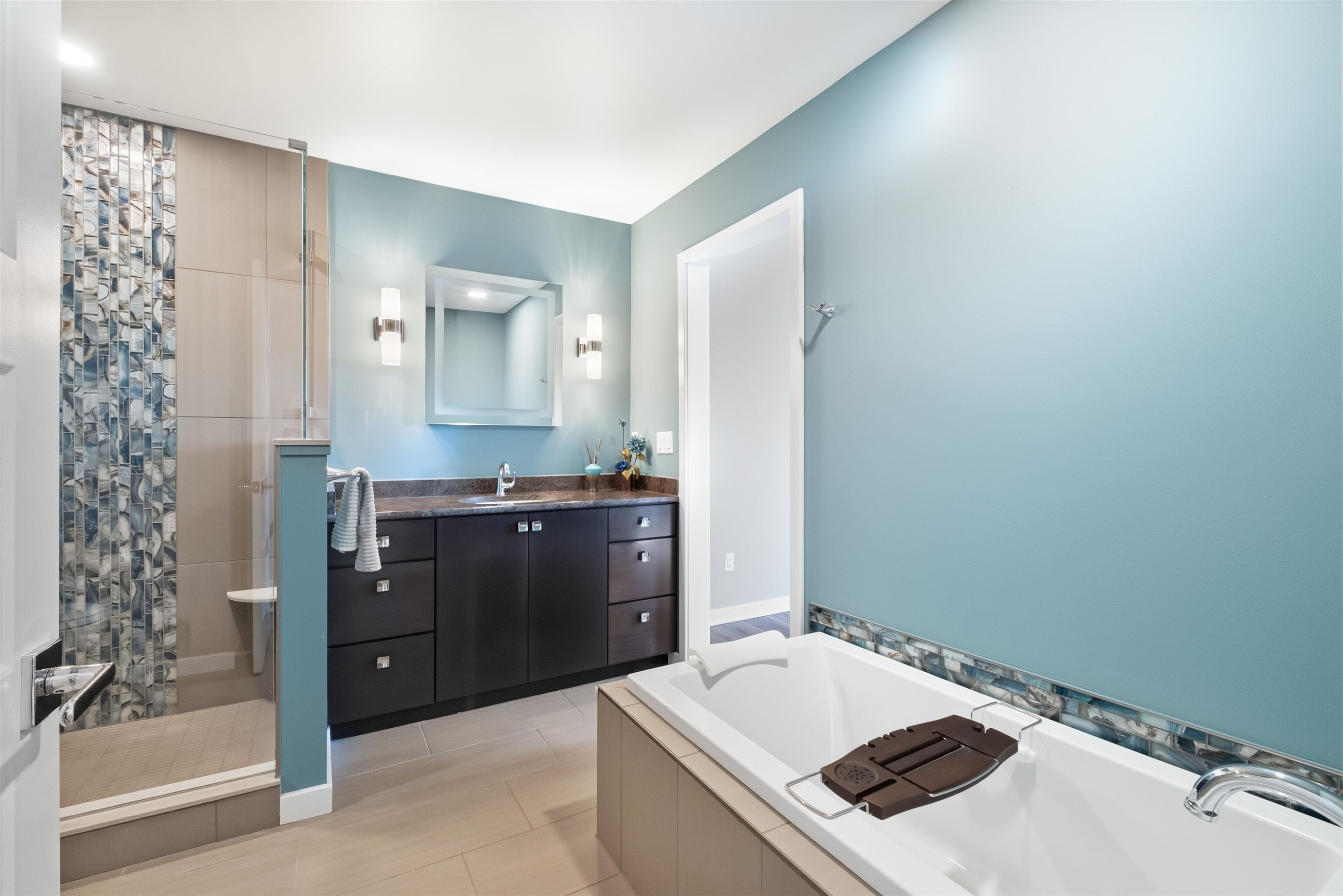 674 Summit Ridge Drive, Milford, MI 48381 — Photo 15