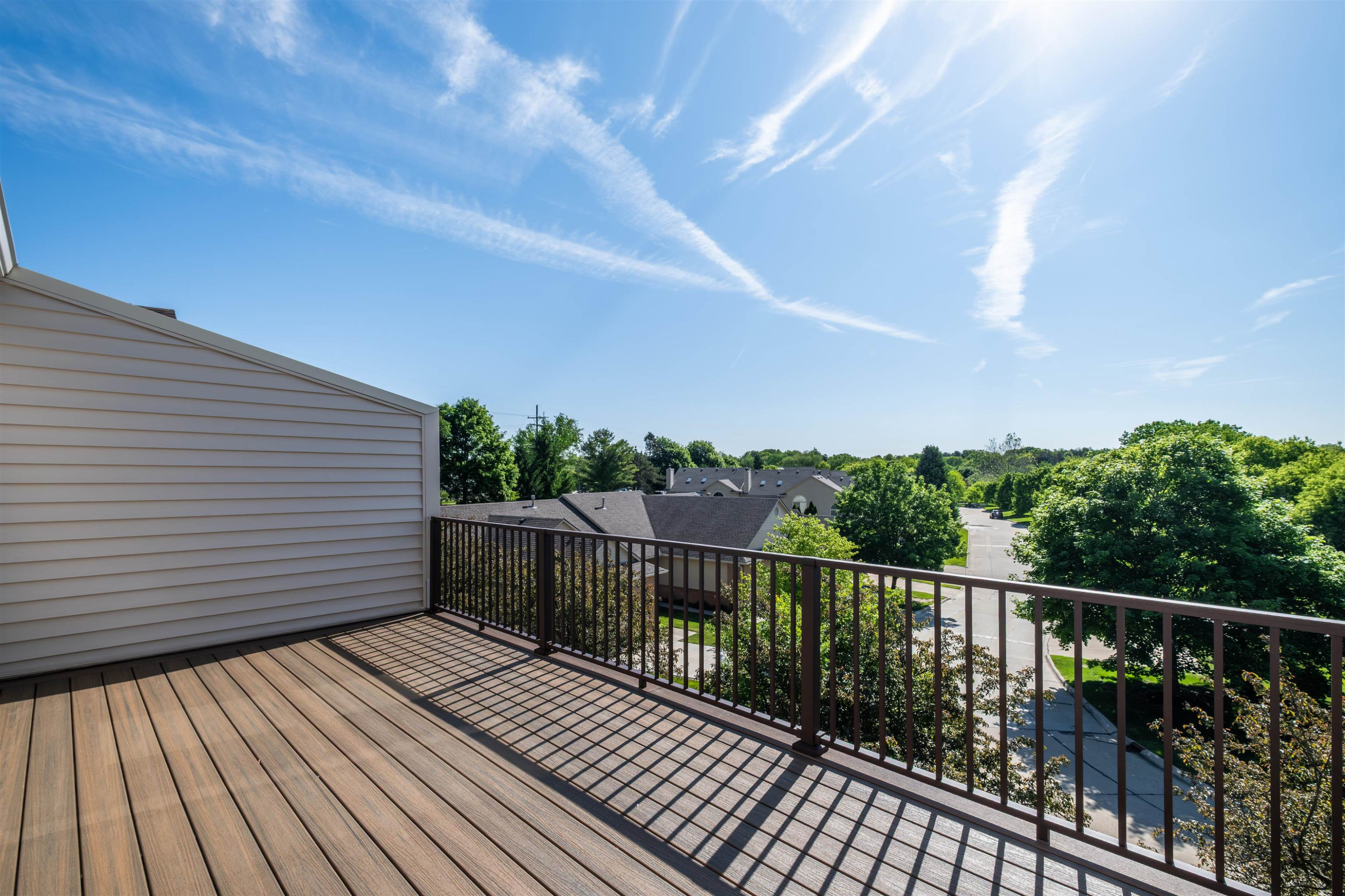 674 Summit Ridge Drive, Milford, MI 48381 — Photo 27
