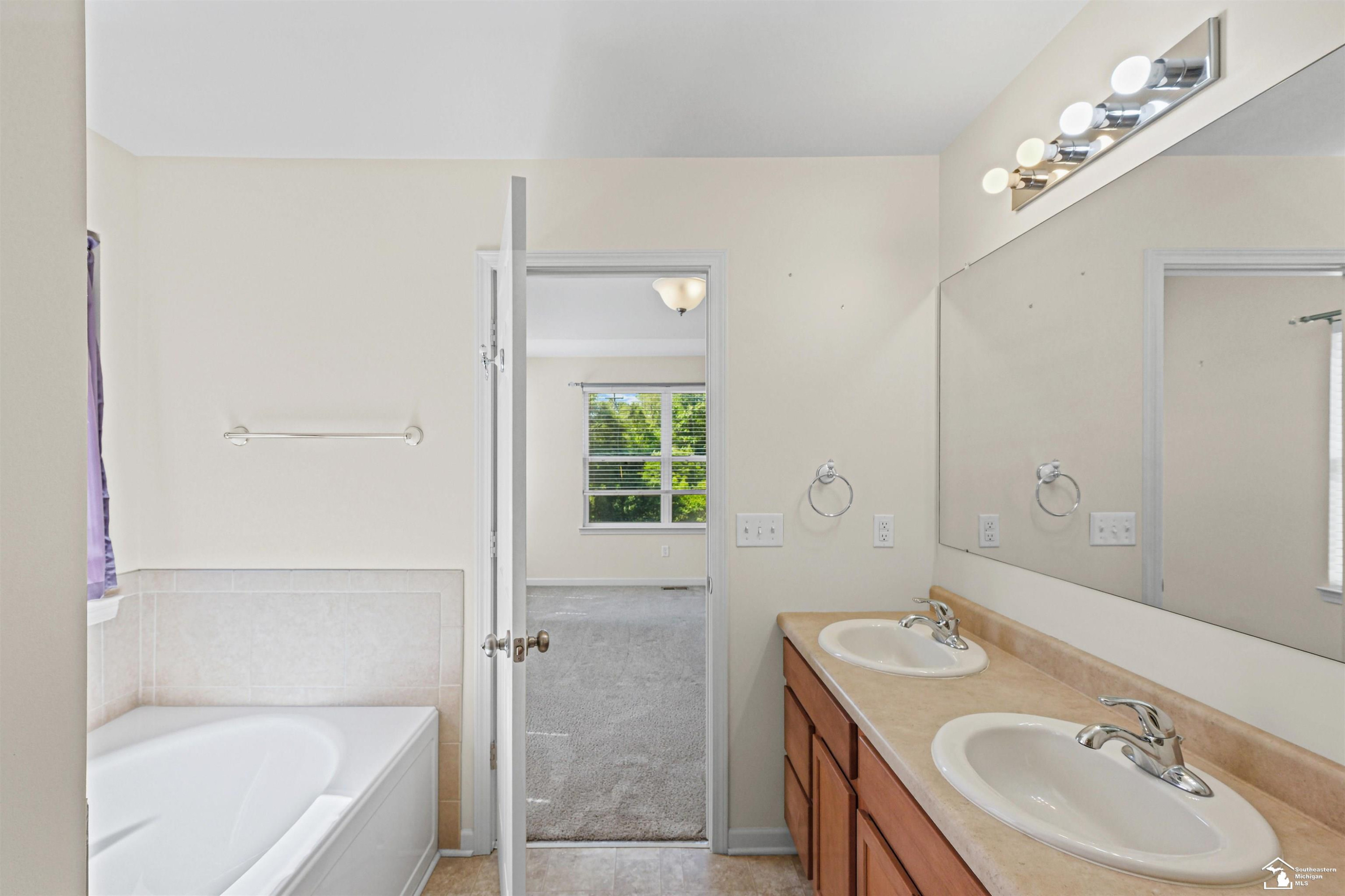 5054 Breckenridge Drive, Ypsilanti, MI 48197 — Photo 27