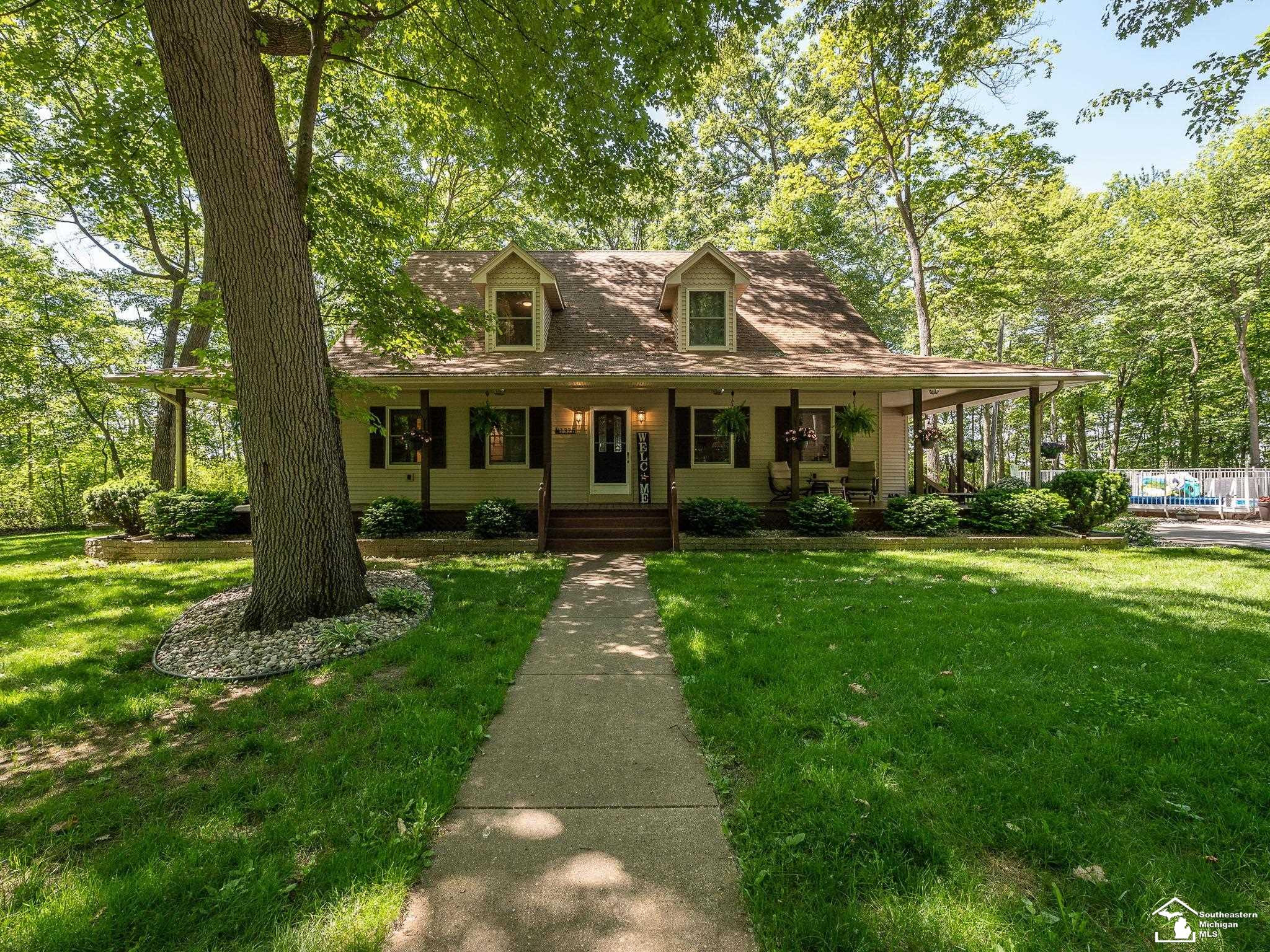 1326 S Raisinville Road, Monroe, MI 48161