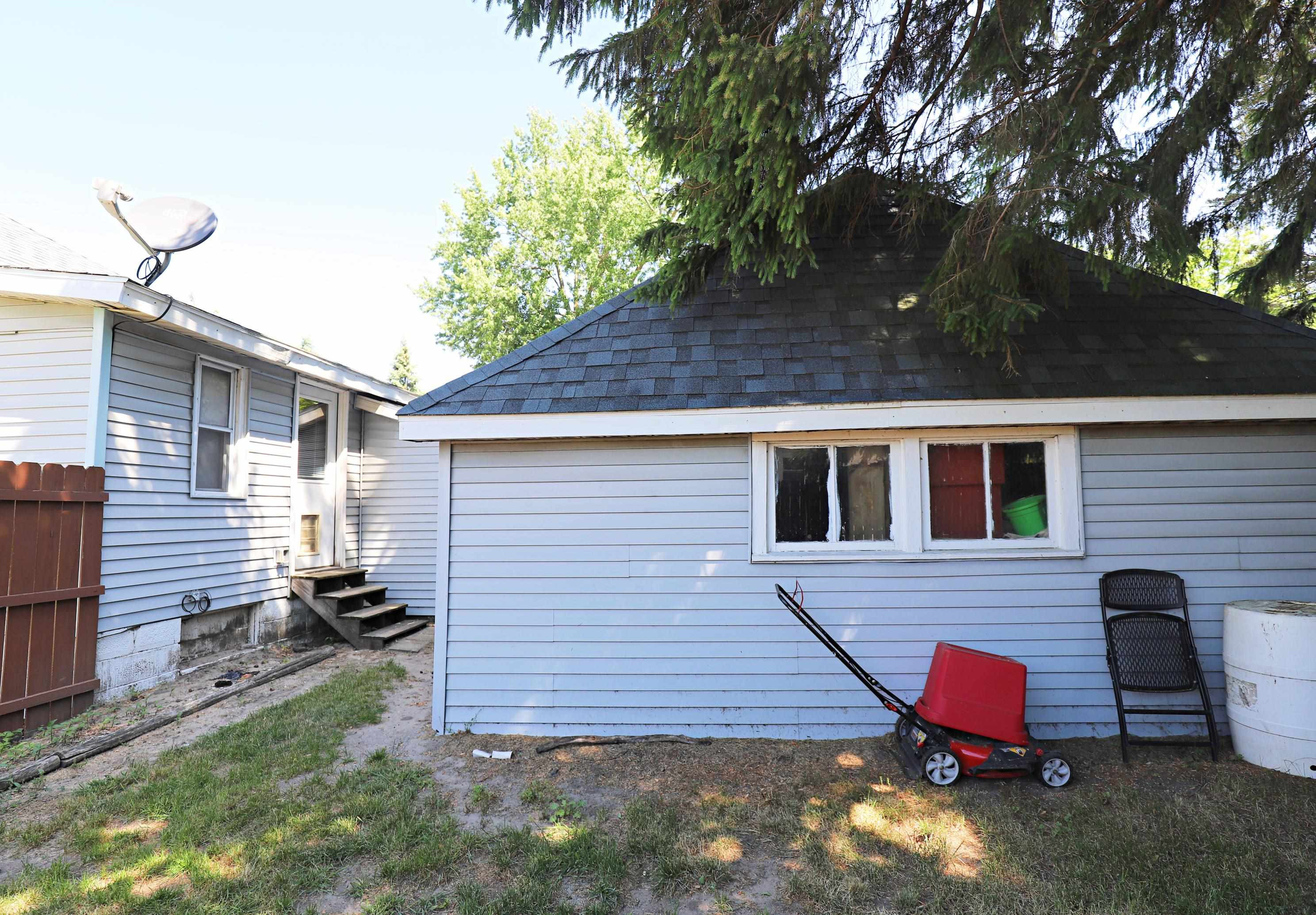 401 S Main Street, Chesaning, MI 48616 — Photo 19