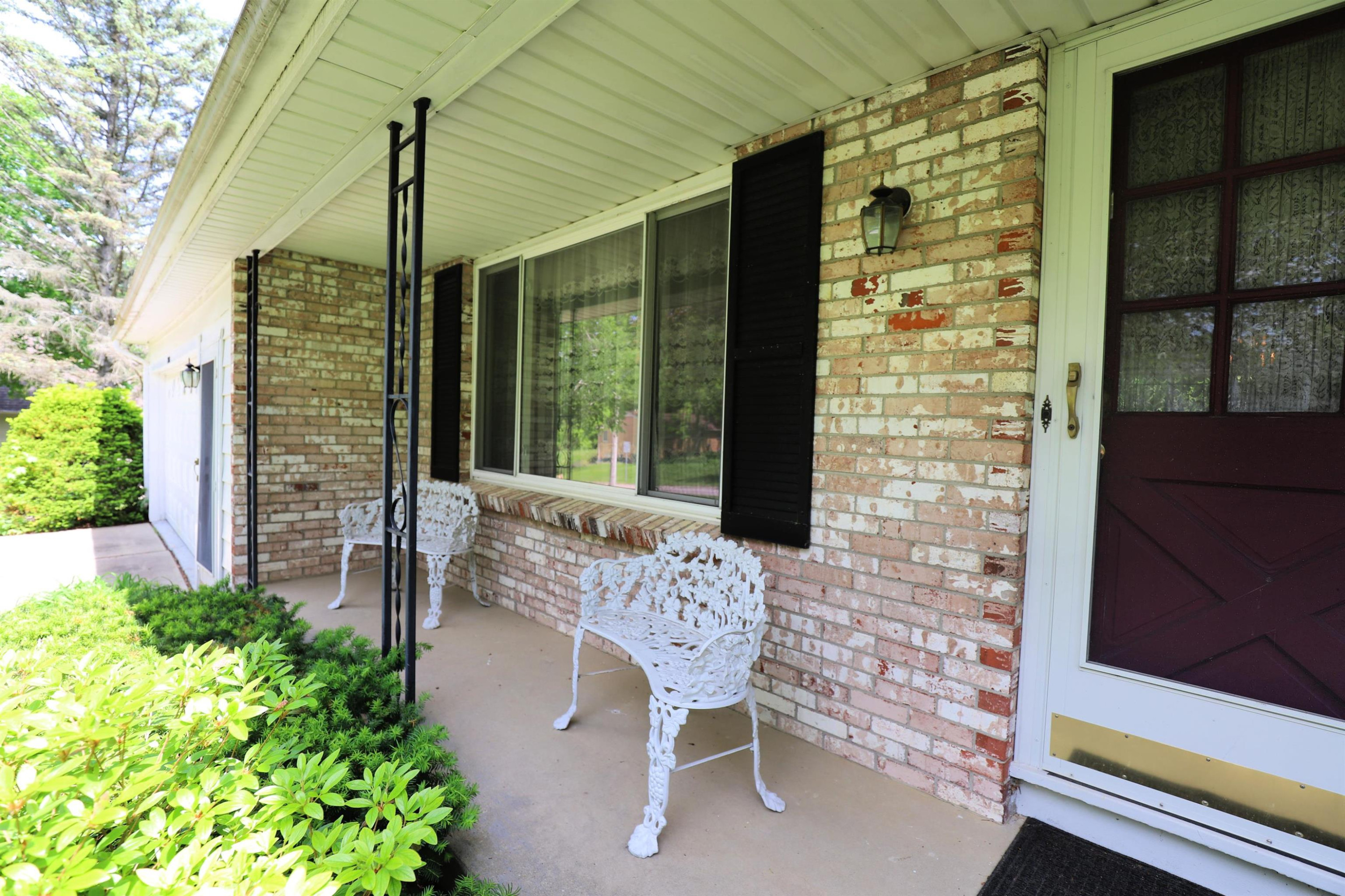 3306 Woodvalley Drive, Flushing, MI 48433 — Photo 3