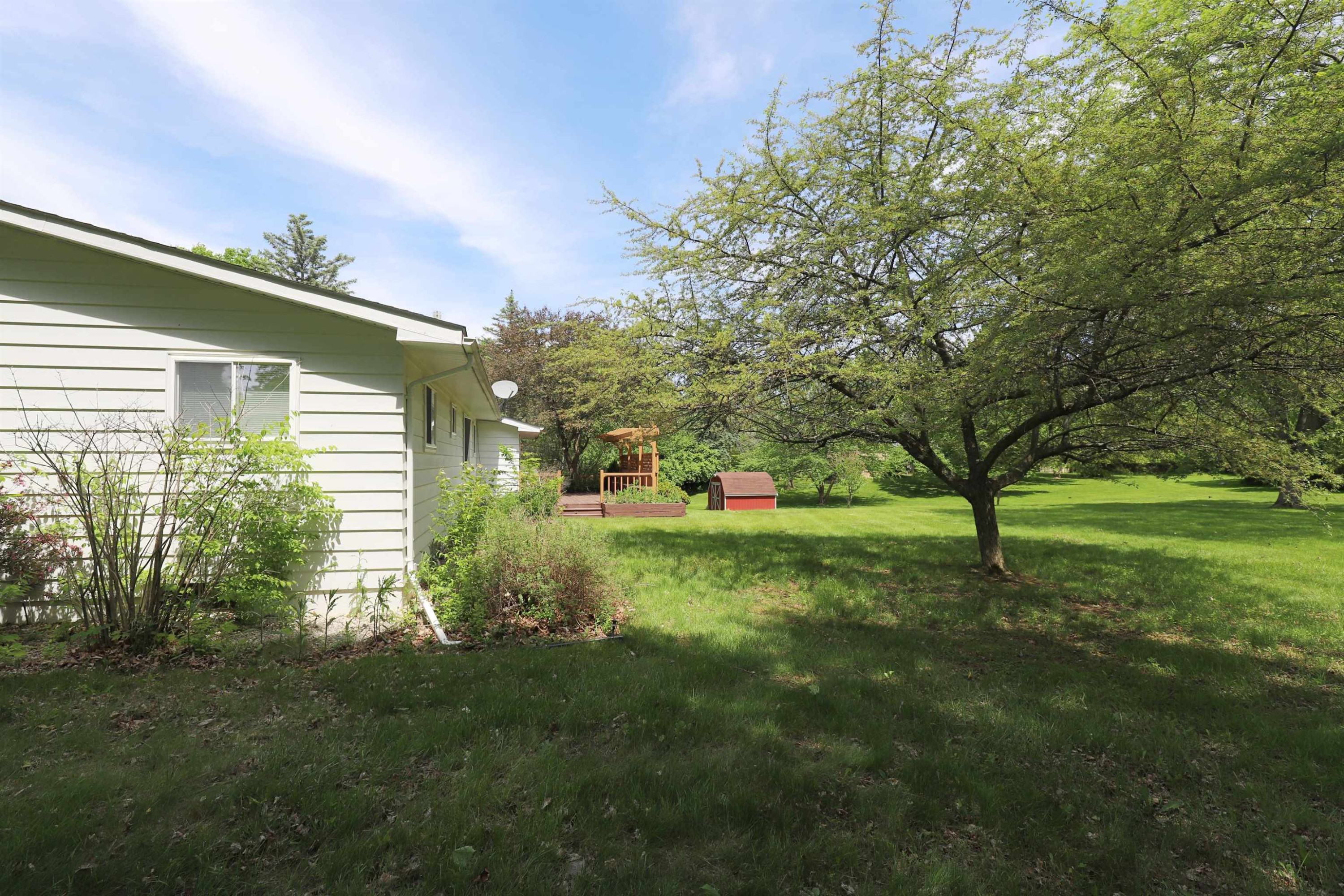 3306 Woodvalley Drive, Flushing, MI 48433 — Photo 17