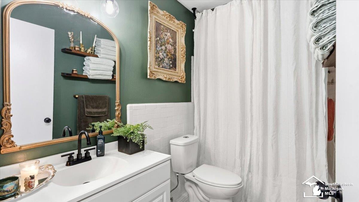 490 Fox Hills Drive, 8, Bloomfield Hills, MI 48304 — Photo 11