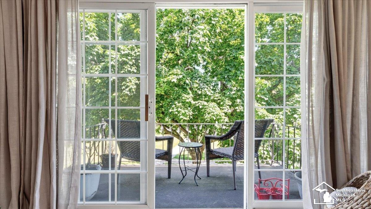 490 Fox Hills Drive, 8, Bloomfield Hills, MI 48304 — Photo 18