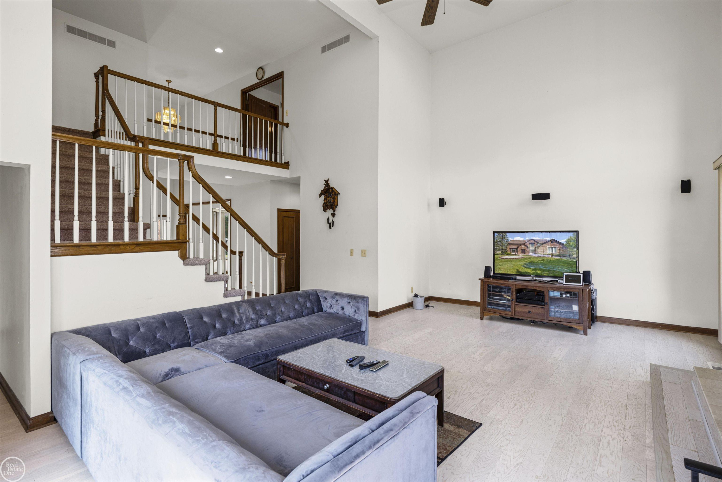 48430 Montelepre Drive, Shelby Twp, MI 48315 — Photo 6