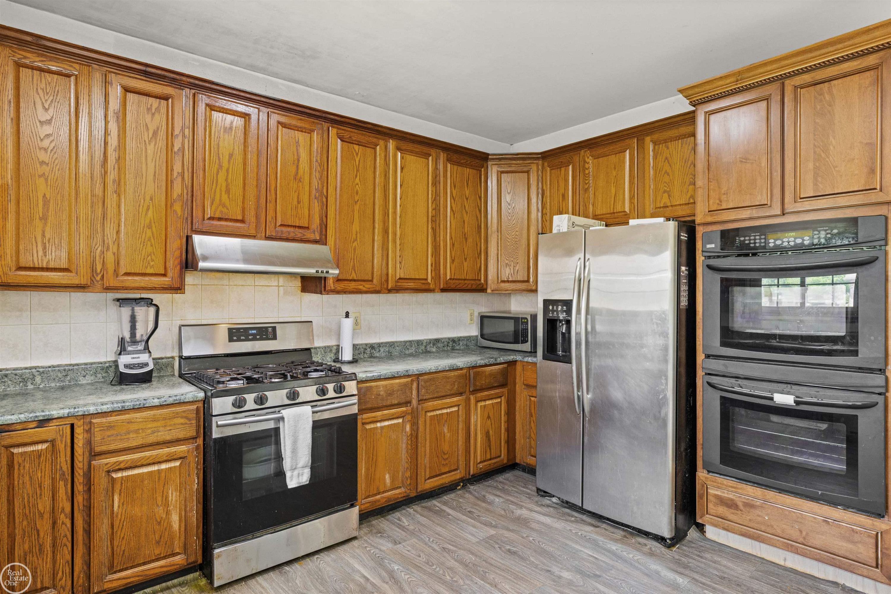 48430 Montelepre Drive, Shelby Twp, MI 48315 — Photo 18