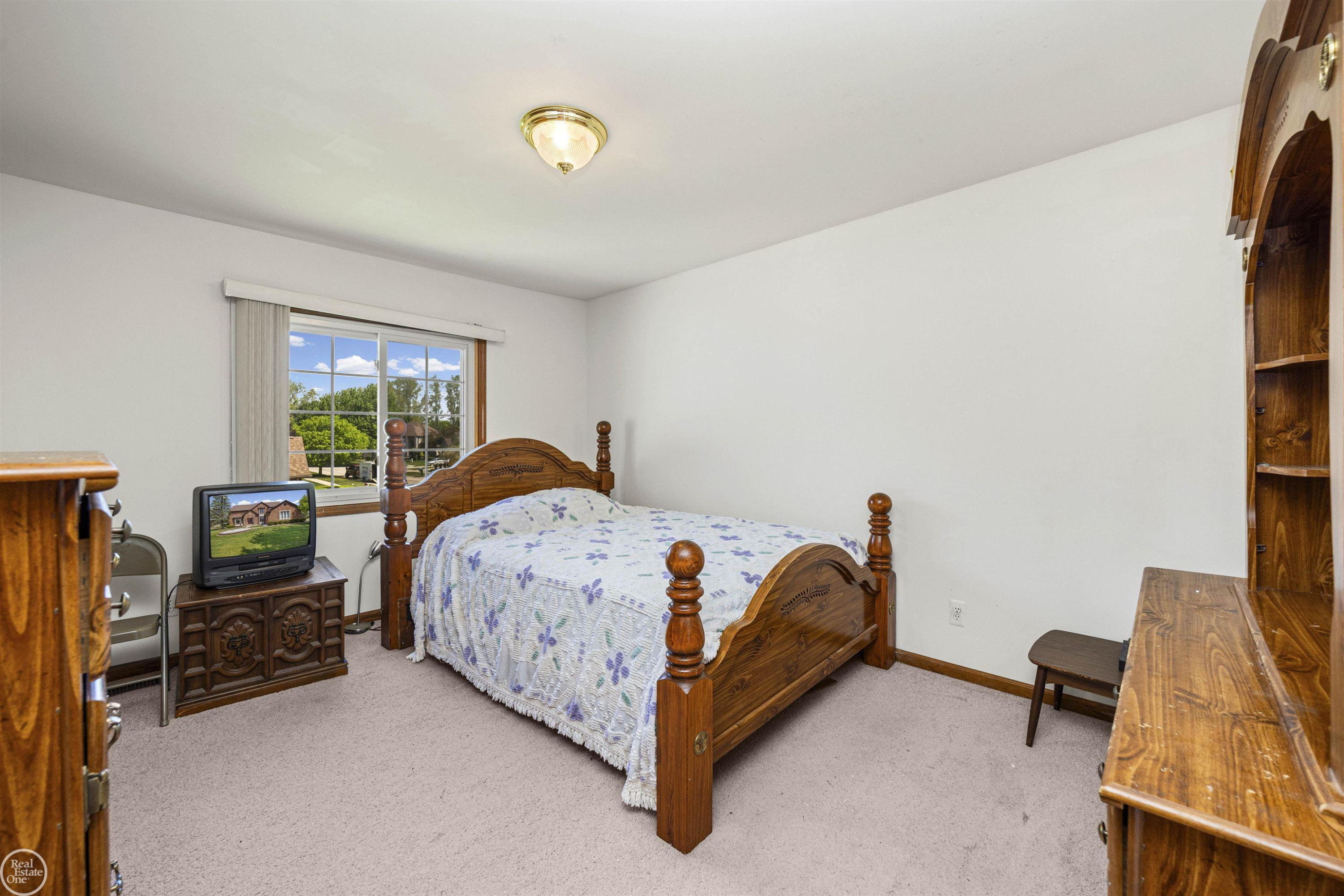 48430 Montelepre Drive, Shelby Twp, MI 48315 — Photo 30