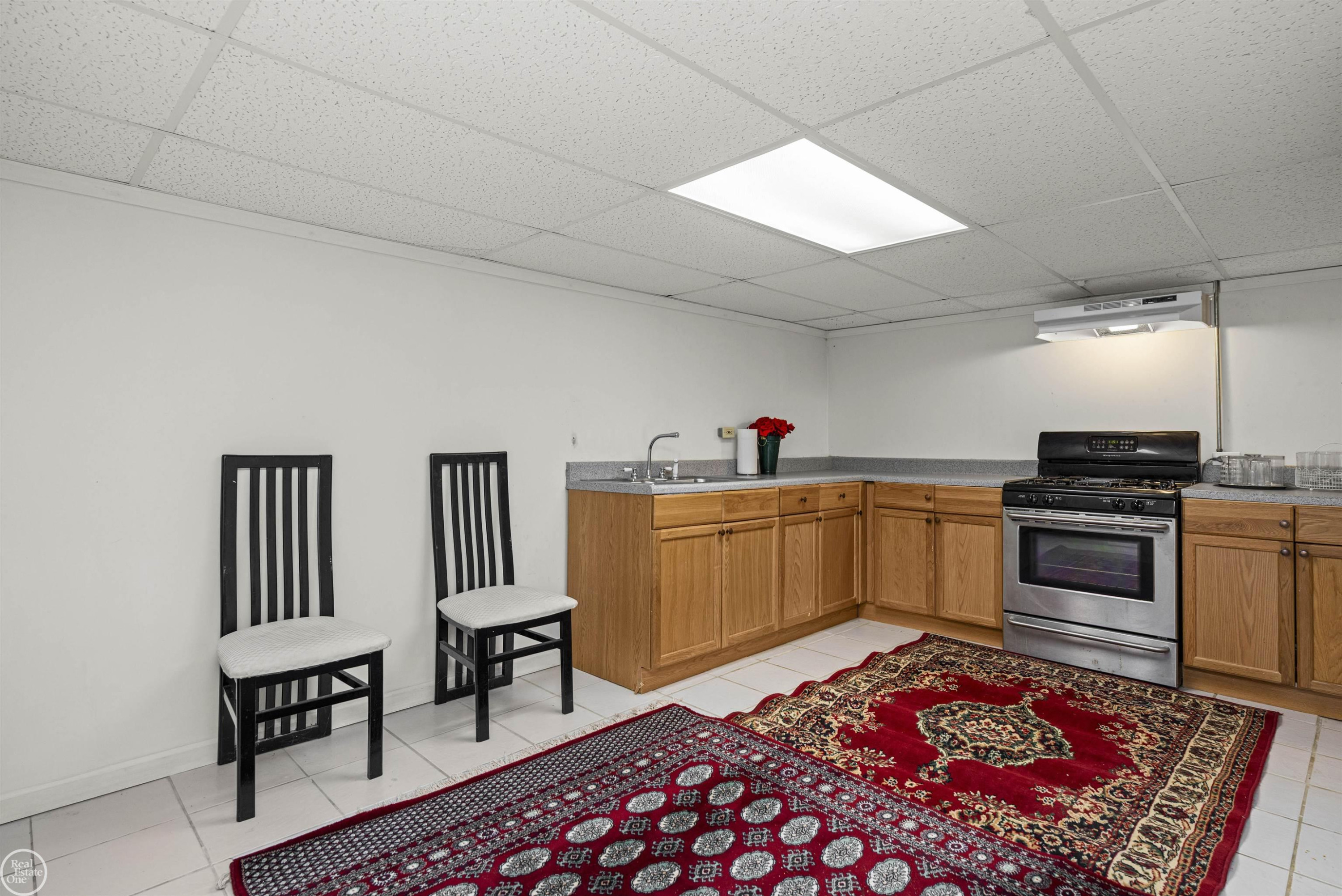 48430 Montelepre Drive, Shelby Twp, MI 48315 — Photo 36
