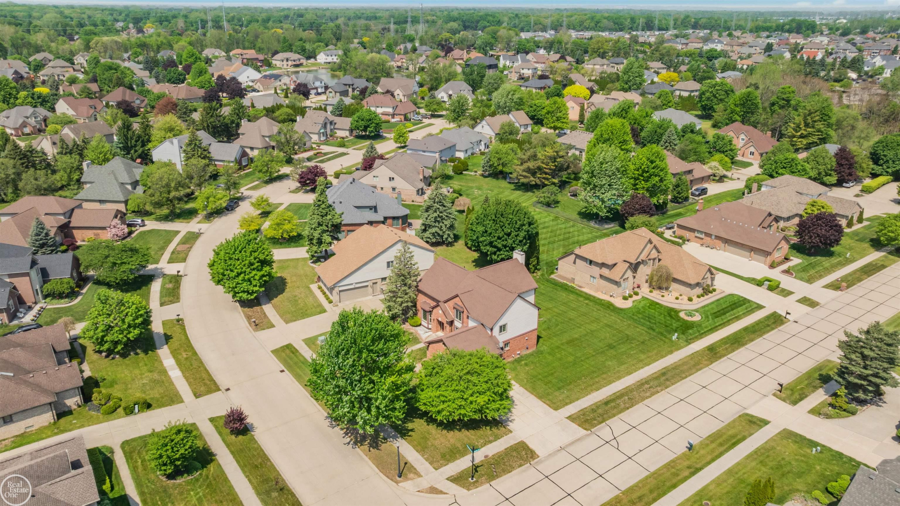 48430 Montelepre Drive, Shelby Twp, MI 48315 — Photo 43