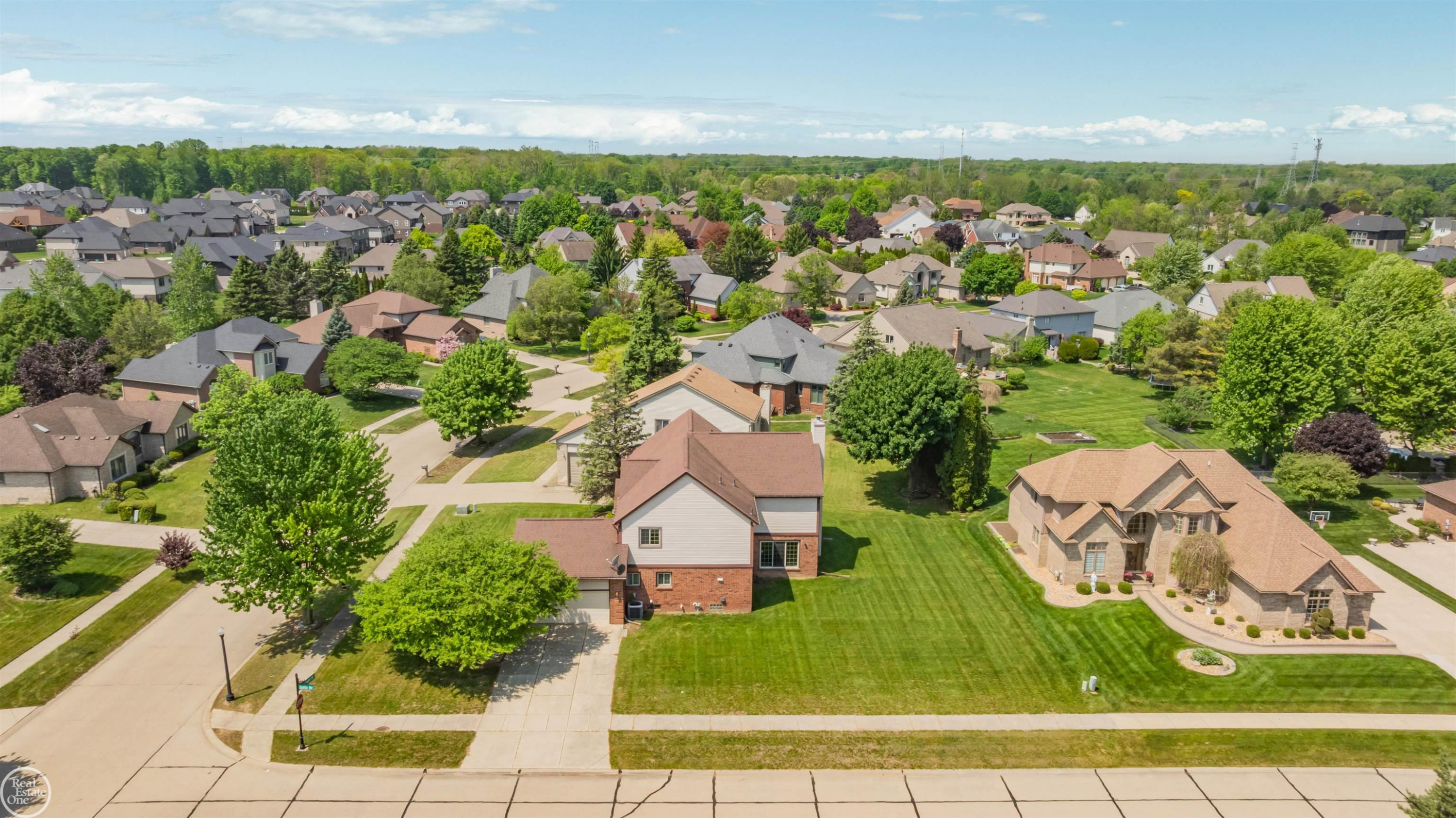 48430 Montelepre Drive, Shelby Twp, MI 48315 — Photo 44